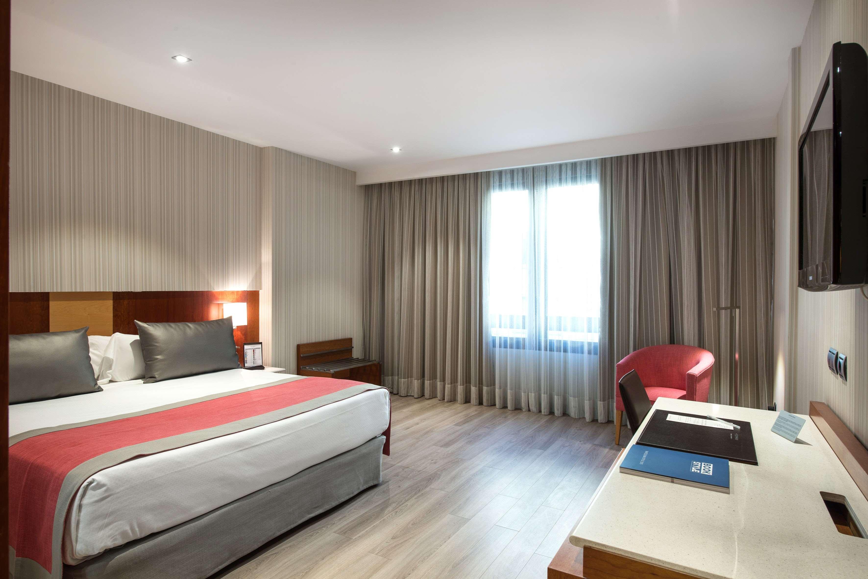 هتل Catalonia Barcelona 505 بارسلونا