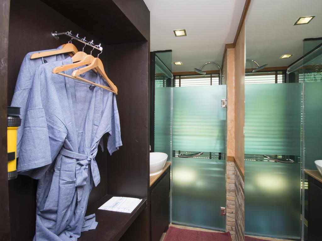 هتل Phi Phi Nice Beach Hotel Hip Phi Phi Island / Ko Pee Pee