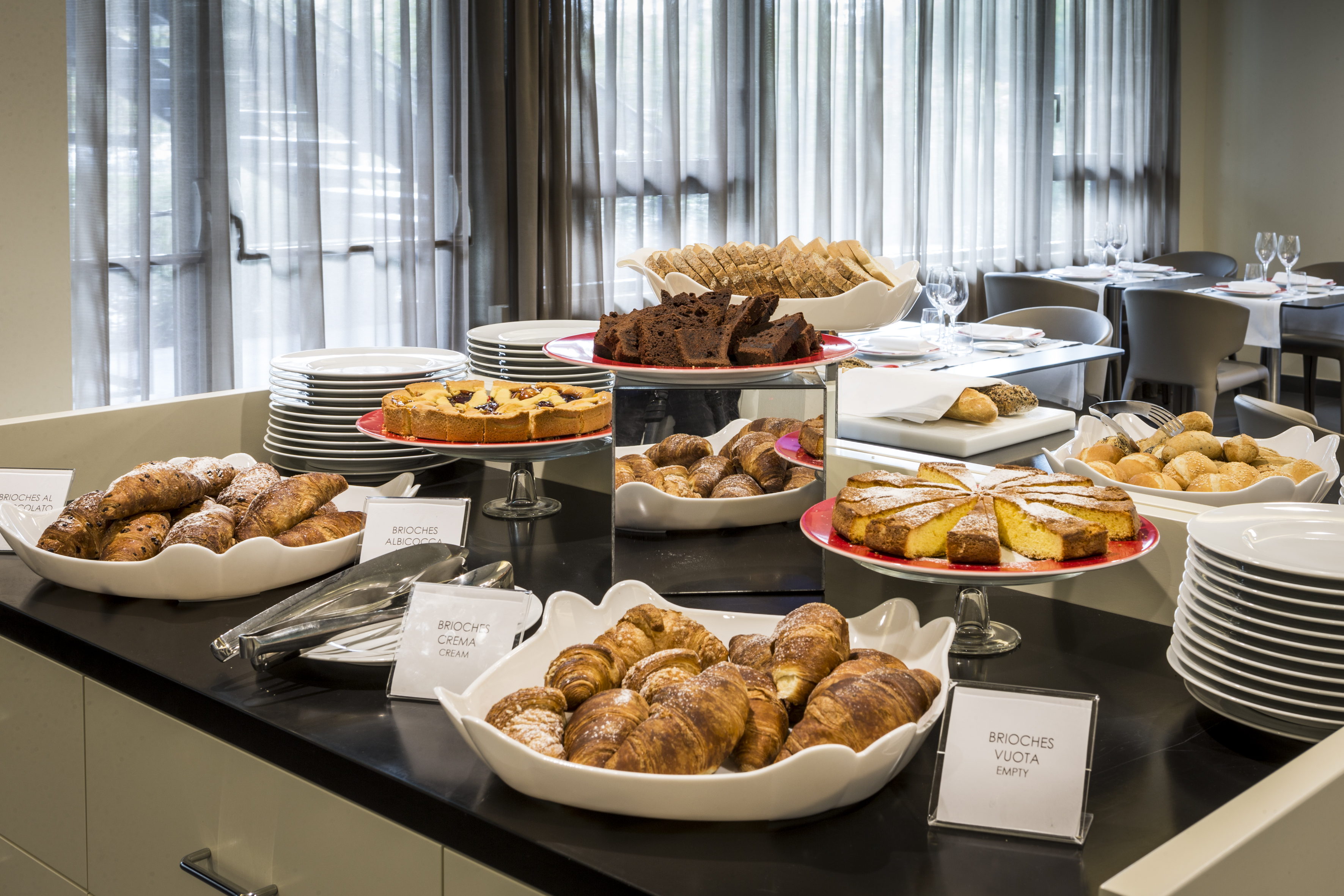 هتل UNAHOTELS Bologna Fiera بولوگنا