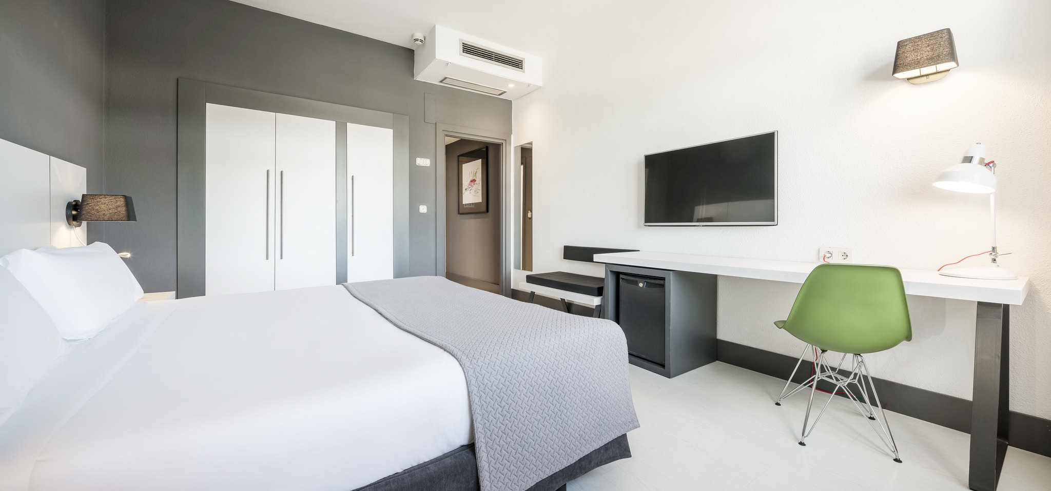 هتل ILUNION Bilbao Hotel بیلبائو