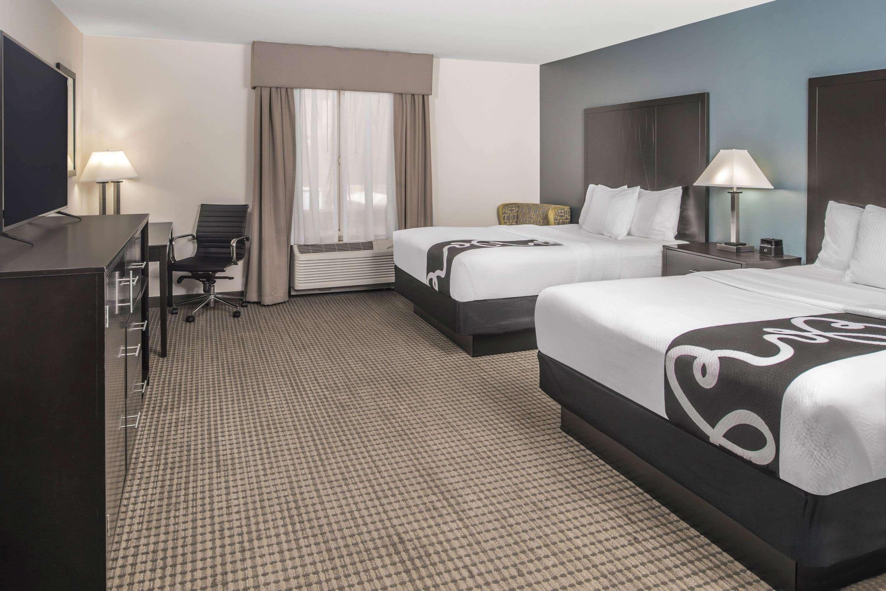 هتل La Quinta Inn & Suites Moscow Pullman مسکو