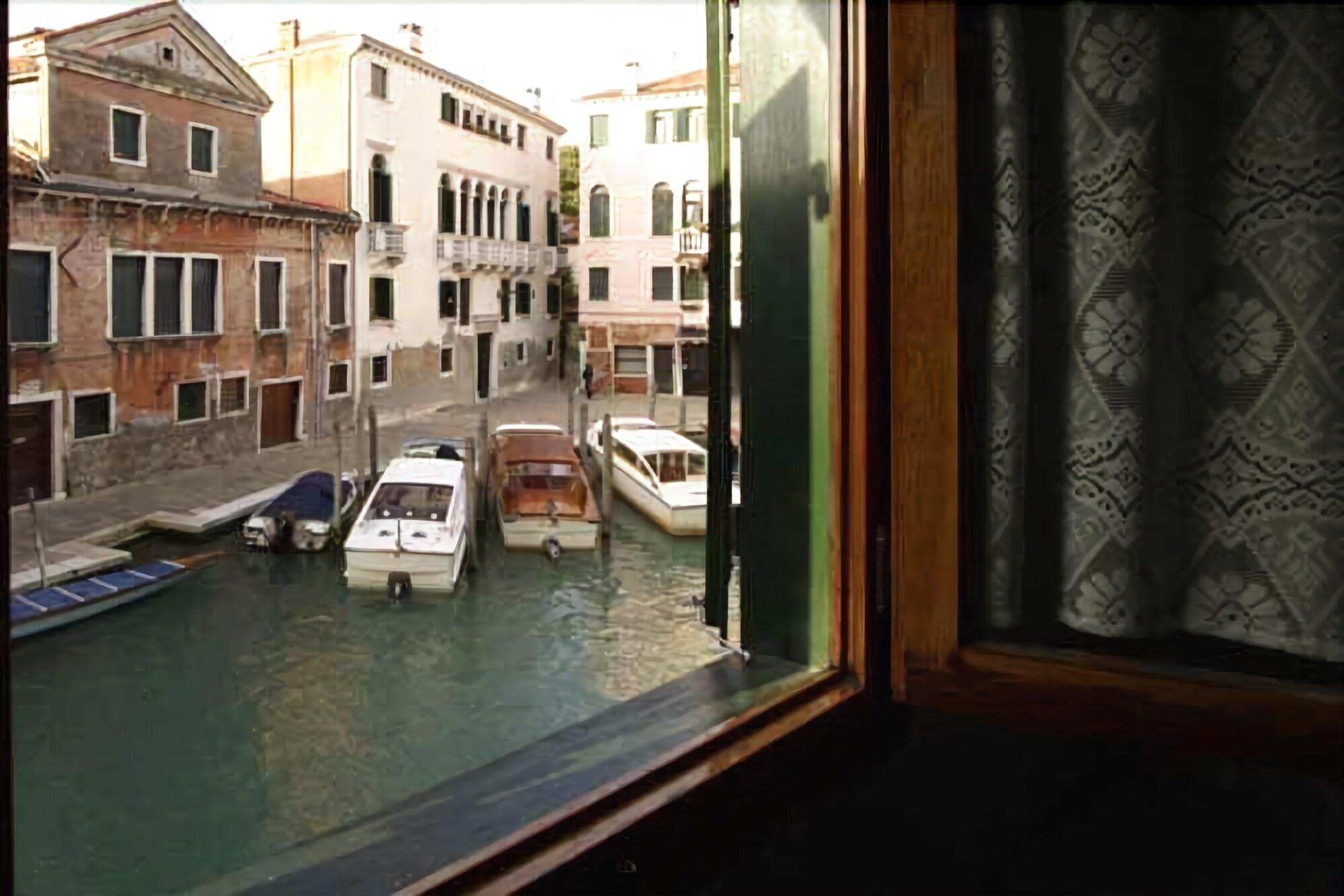 هتل Hotel dalla Mora ونیز