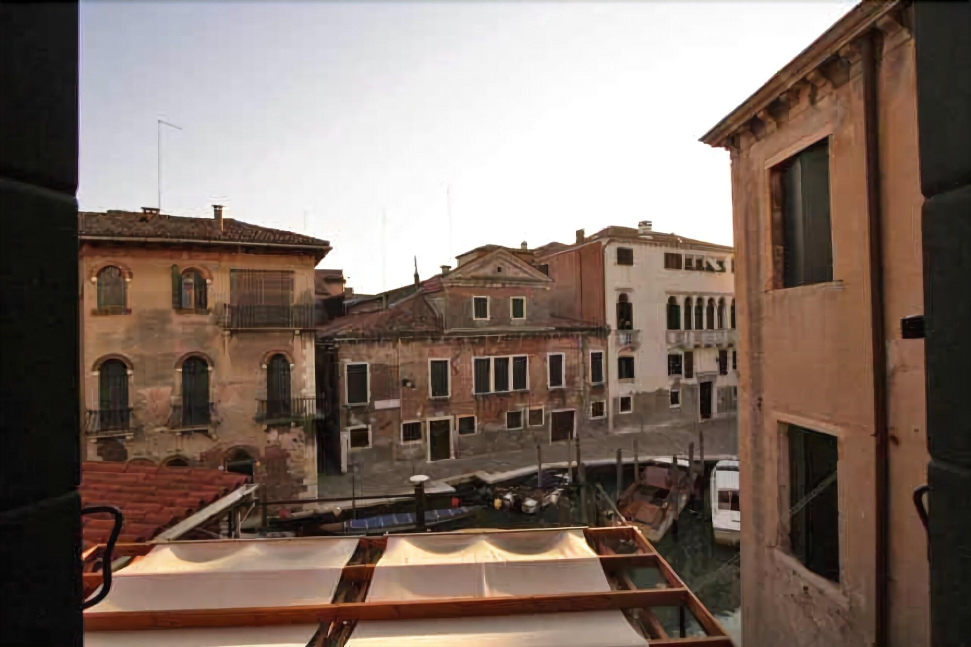 Alibaba https://cdn.alibaba.ir/ostorage/hotel/images/284FBED5/A2EDA6763486DC59983C0E686D26682D.jpg