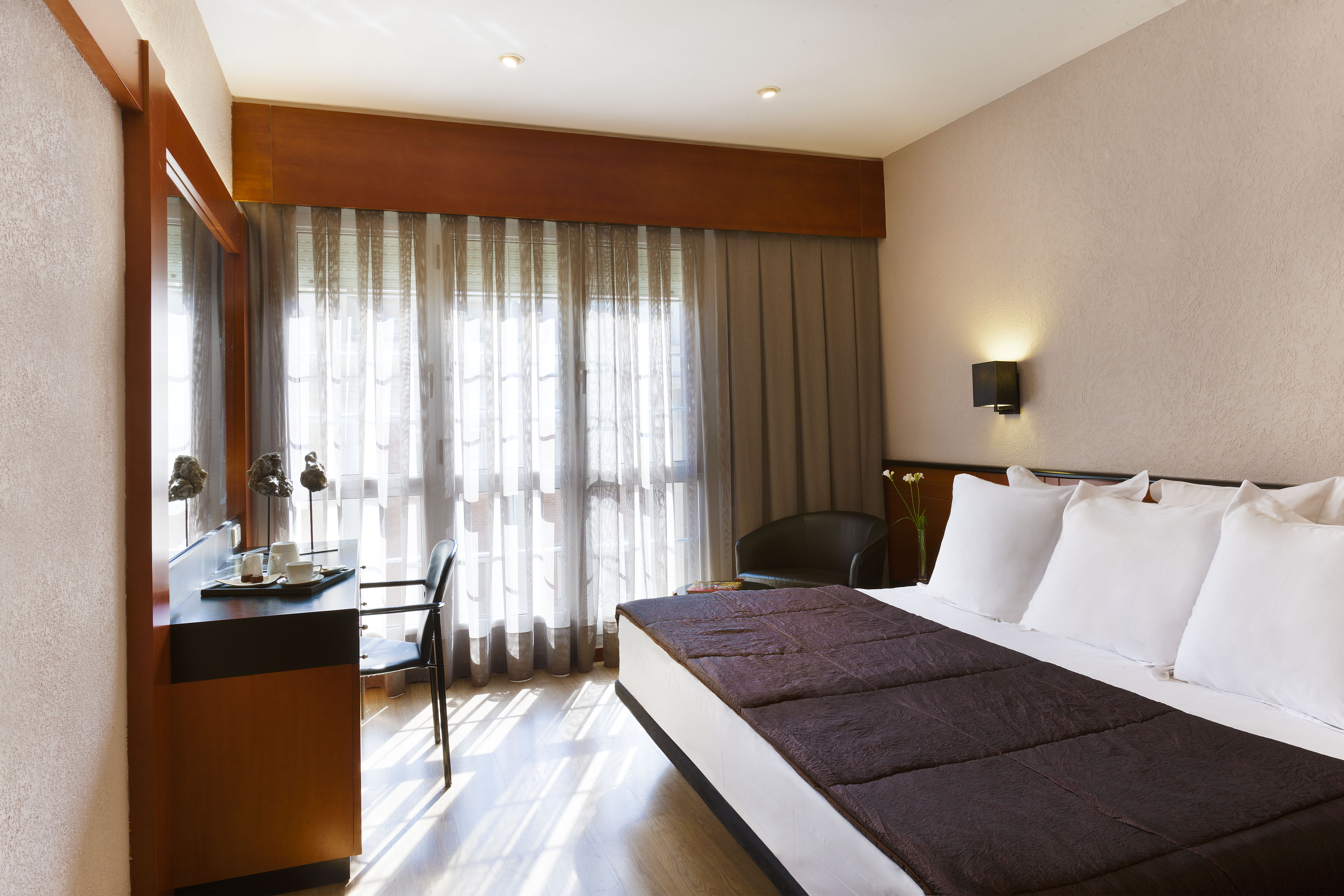 هتل Hotel Derby بارسلونا