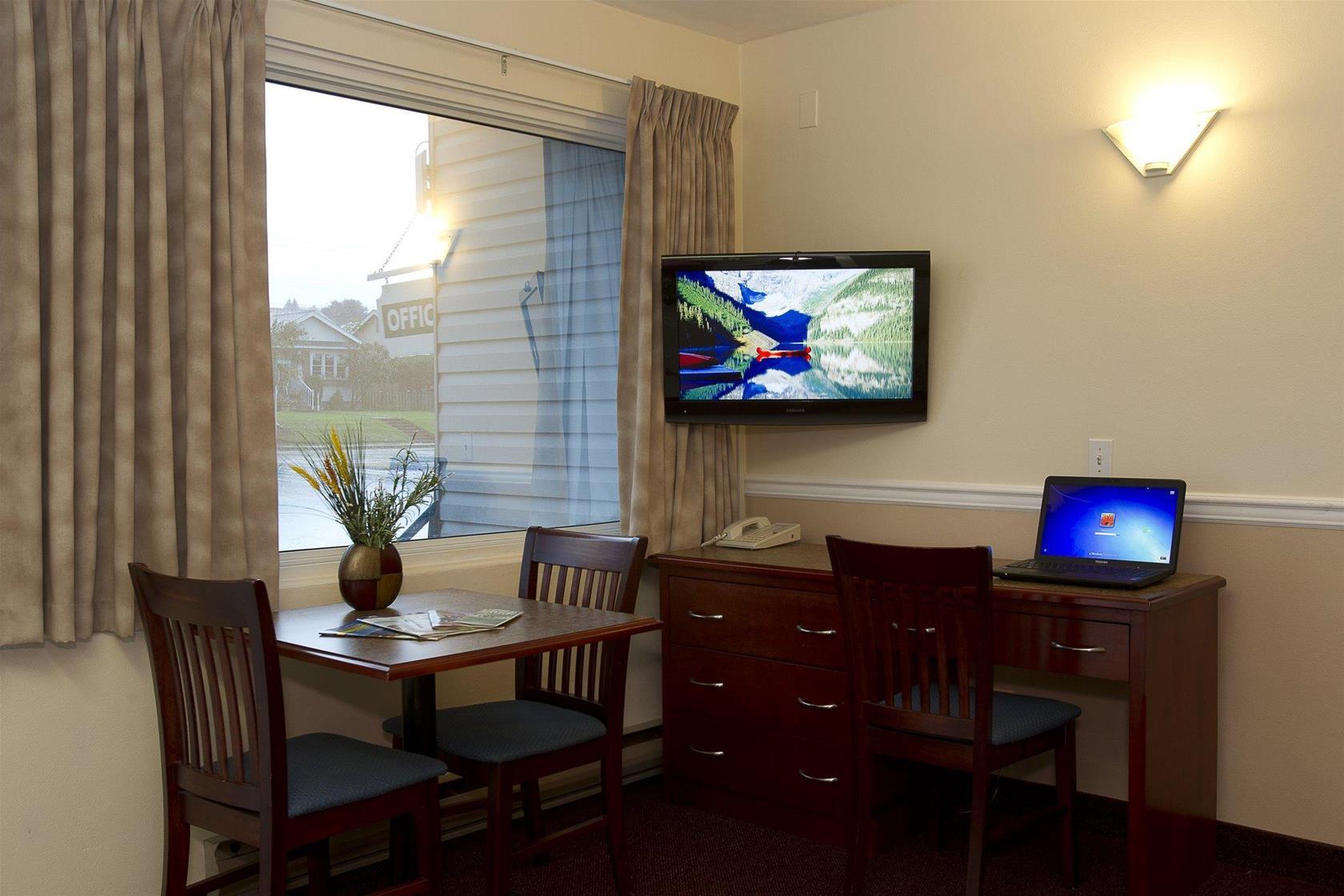 هتل Scott's Inn Kamloops