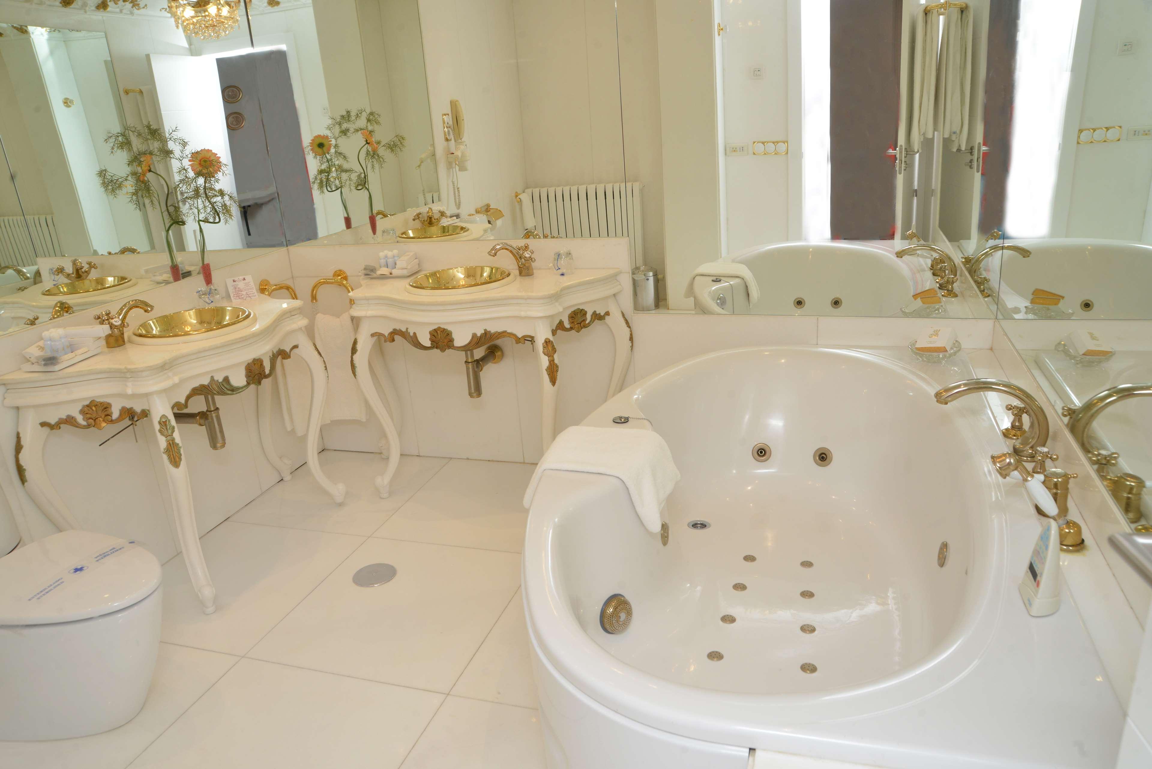 هتل Sercotel Hotel Artheus Carmelitas Salamanca