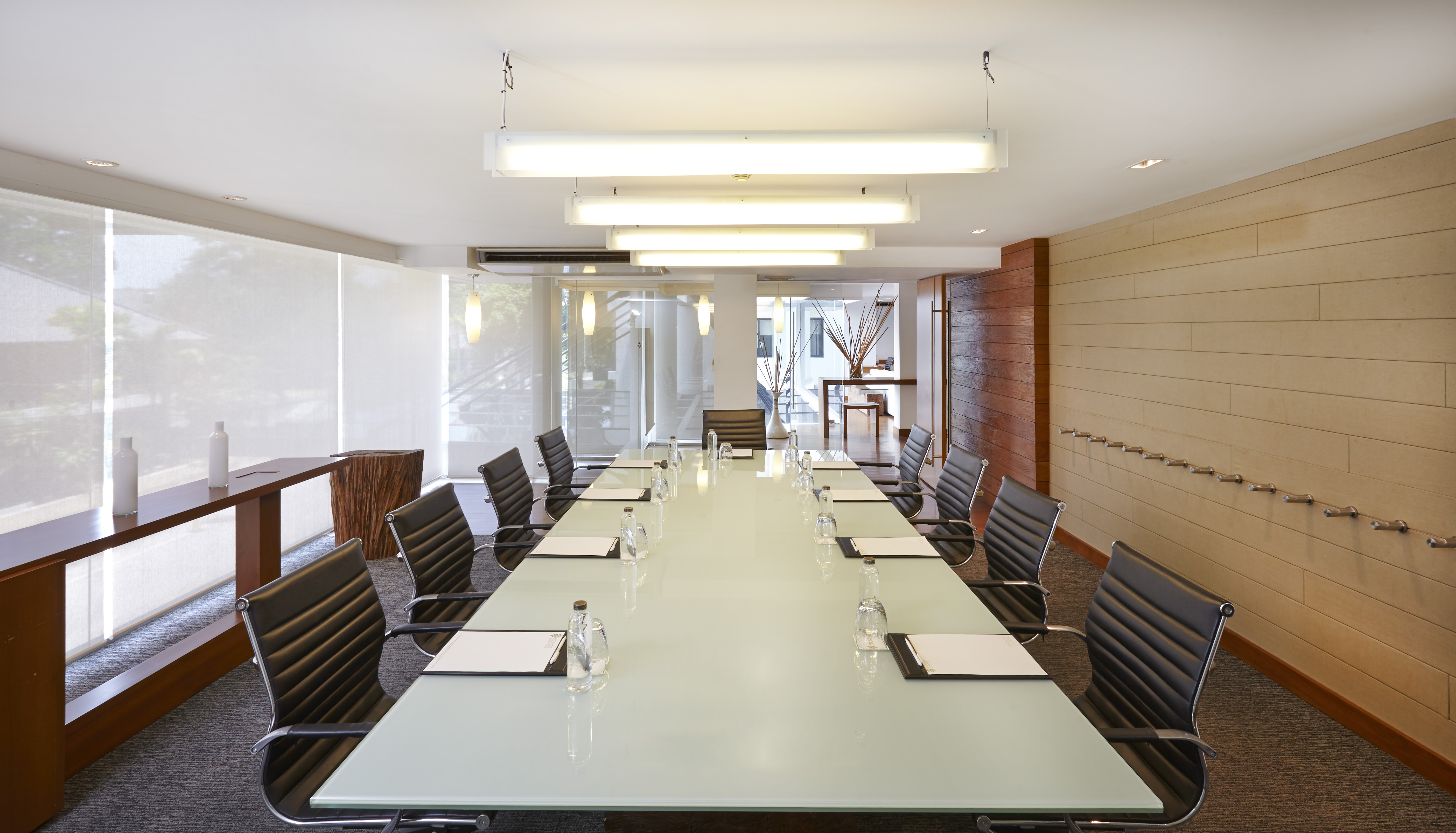 هتل Woodlands Suites Serviced Residences پاتایا