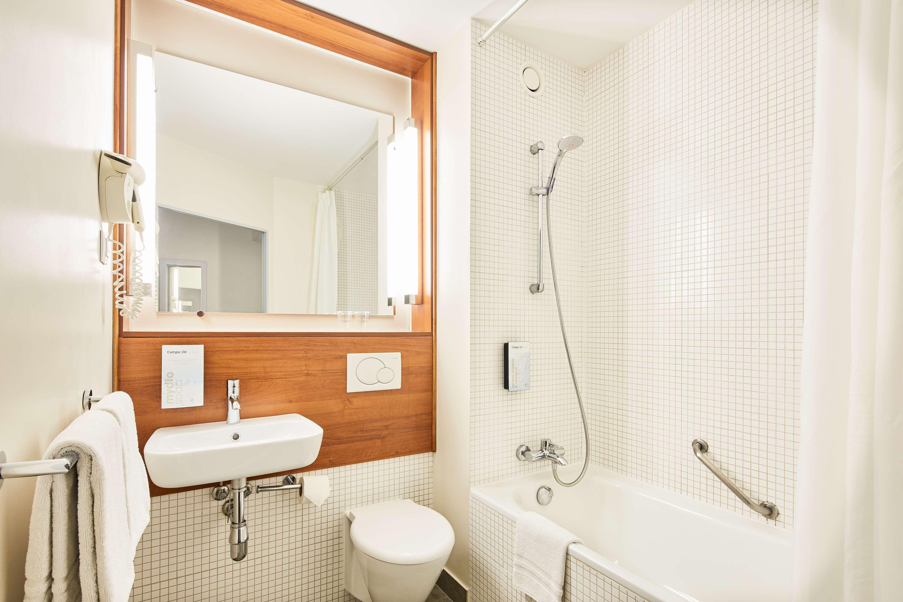 هتل Hotel Campanile Lodz لودز