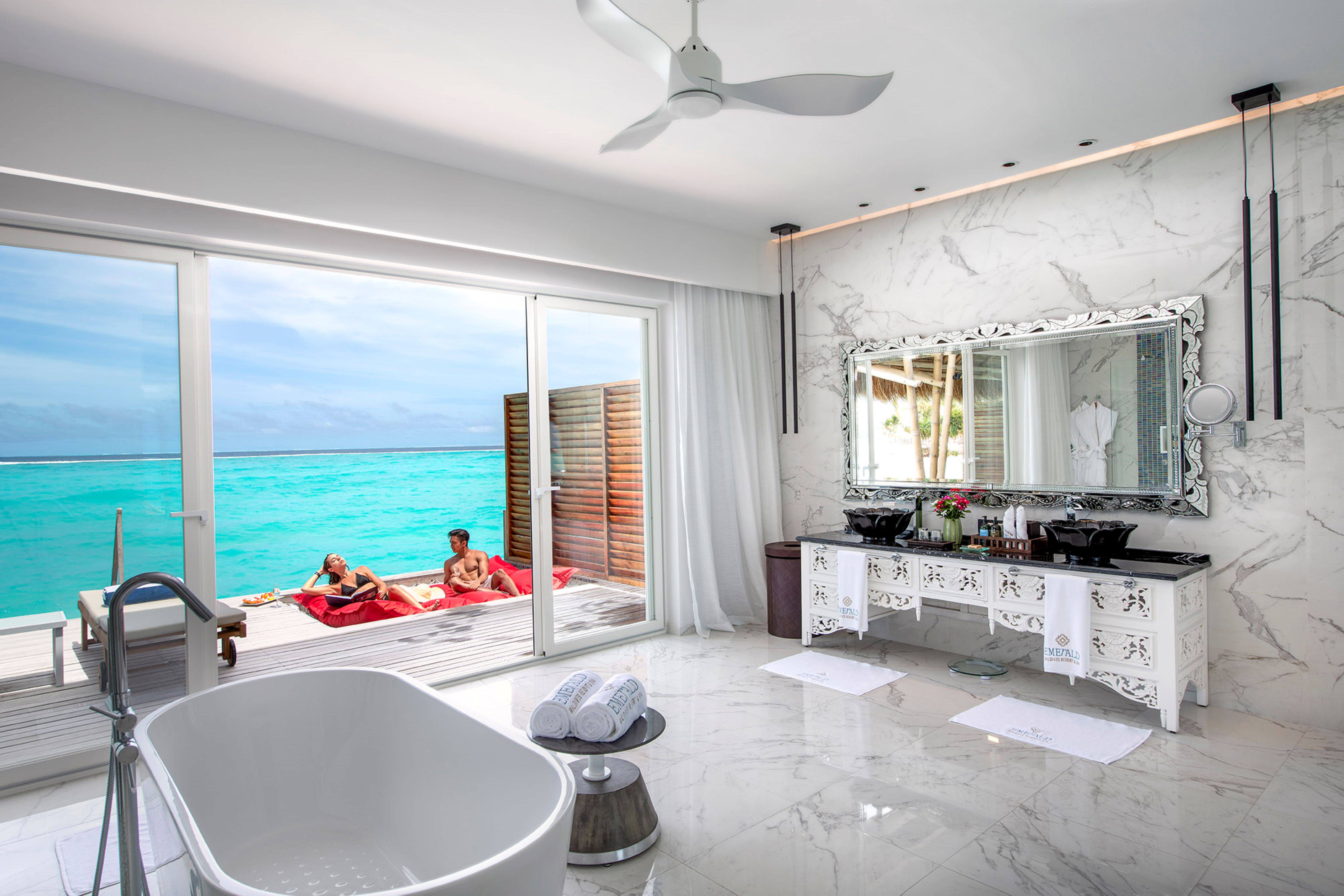 Hotel Emerald Maldives Resort & Spa