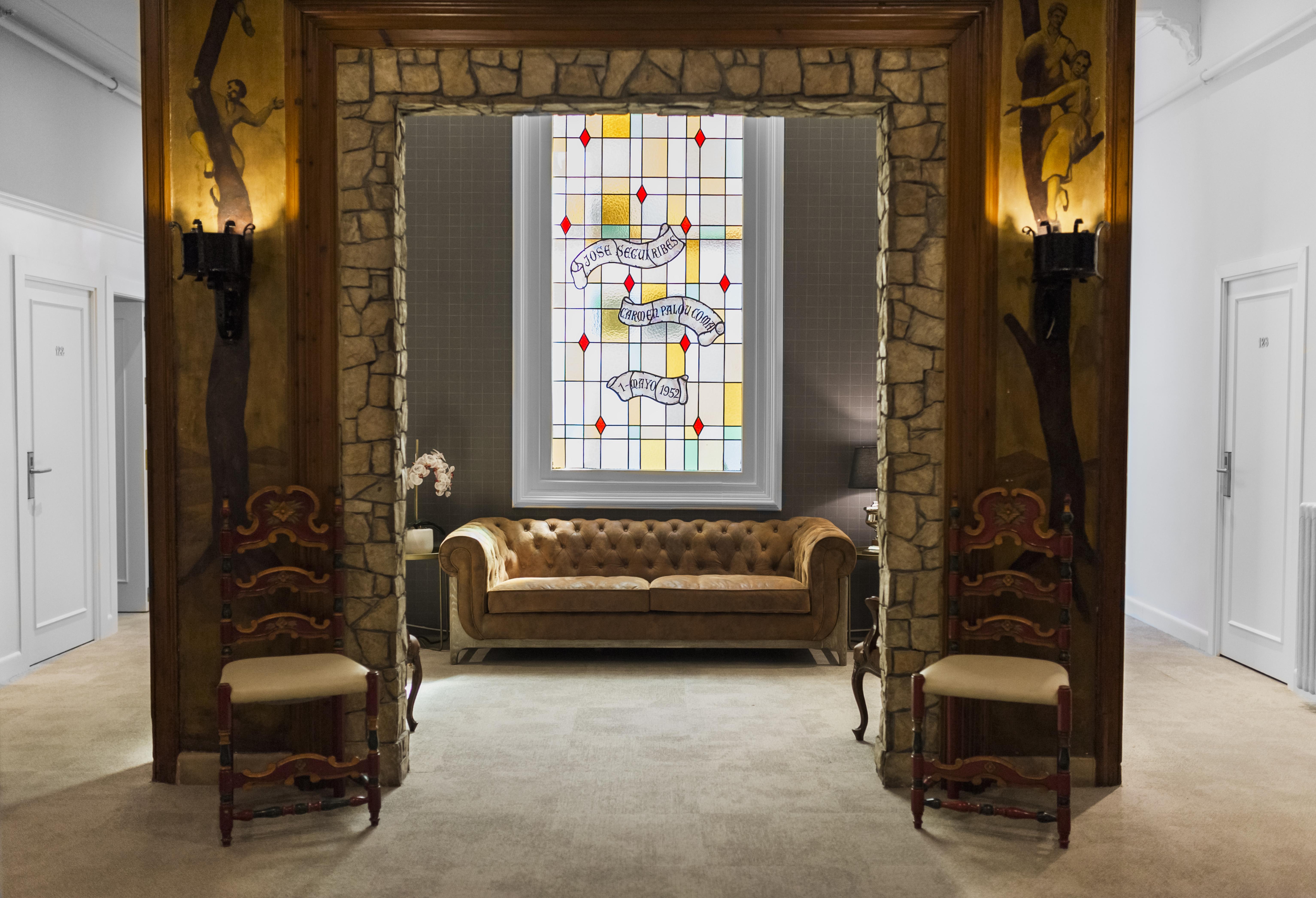 هتل Mesón Castilla Atiram Hotel بارسلونا