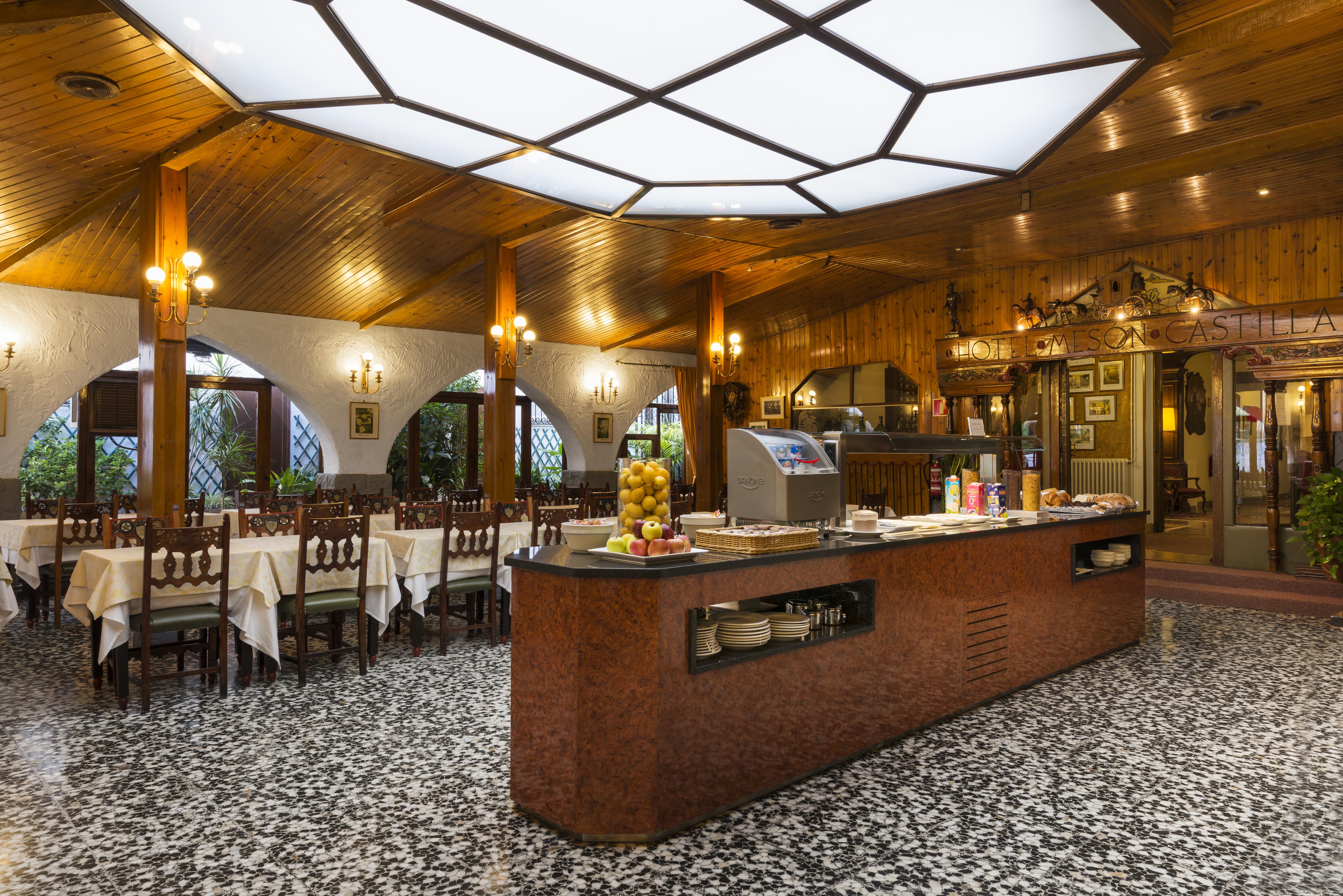 هتل Mesón Castilla Atiram Hotel بارسلونا