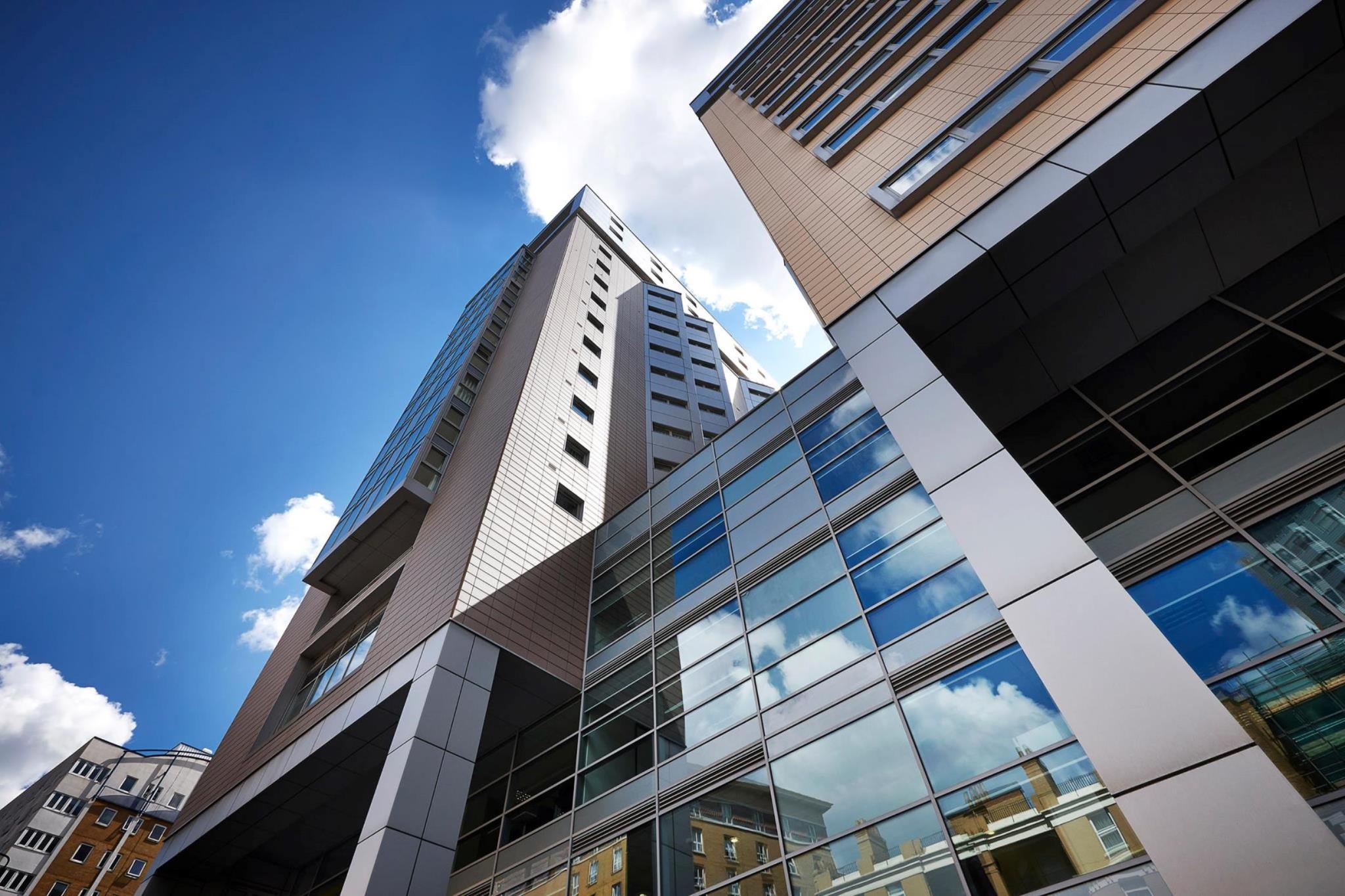 هتل Marlin Aldgate Tower Bridge لندن