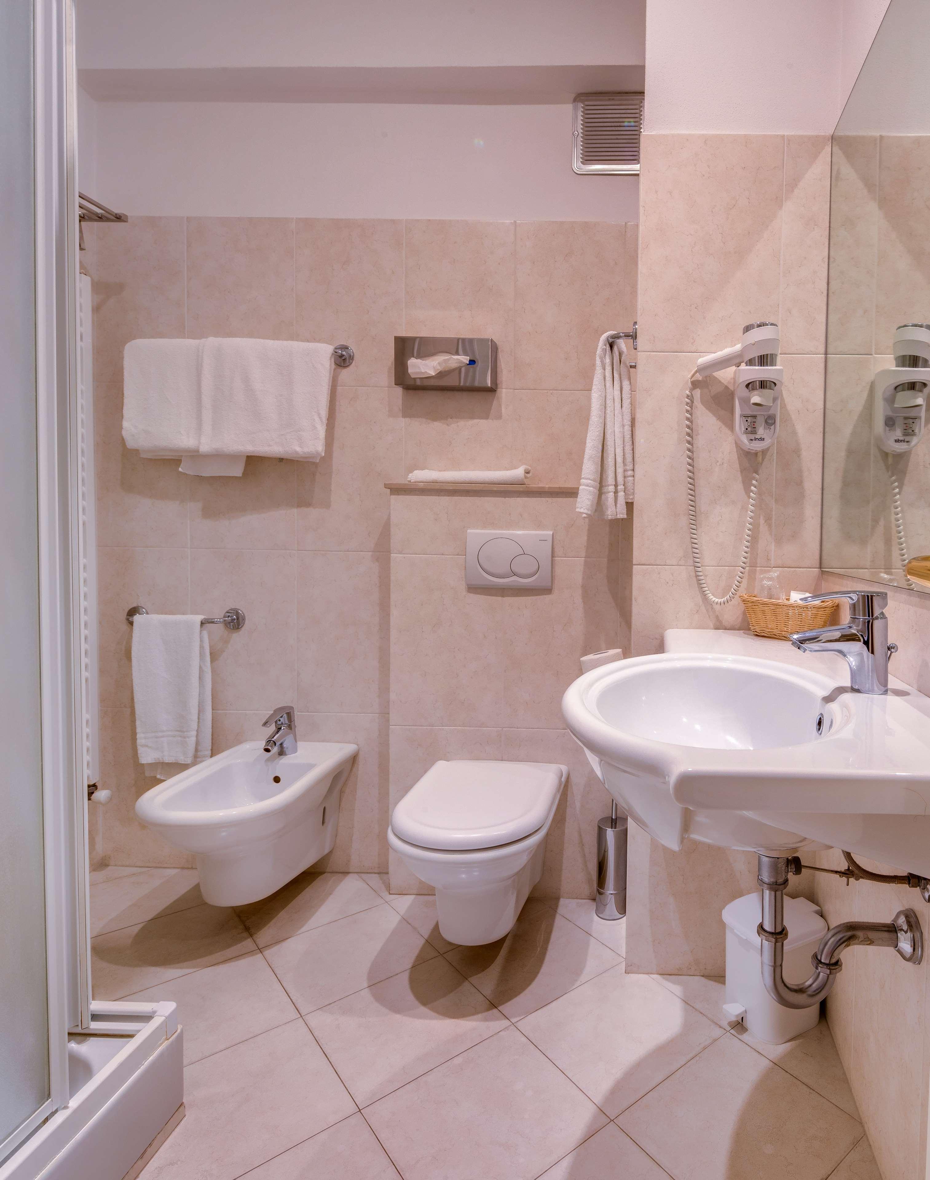 هتل Best Western Hotel Nuovo لکو