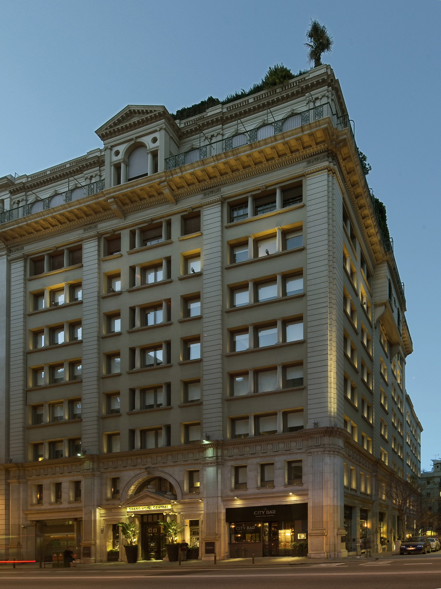 هتل Grand Hotel Central بارسلونا