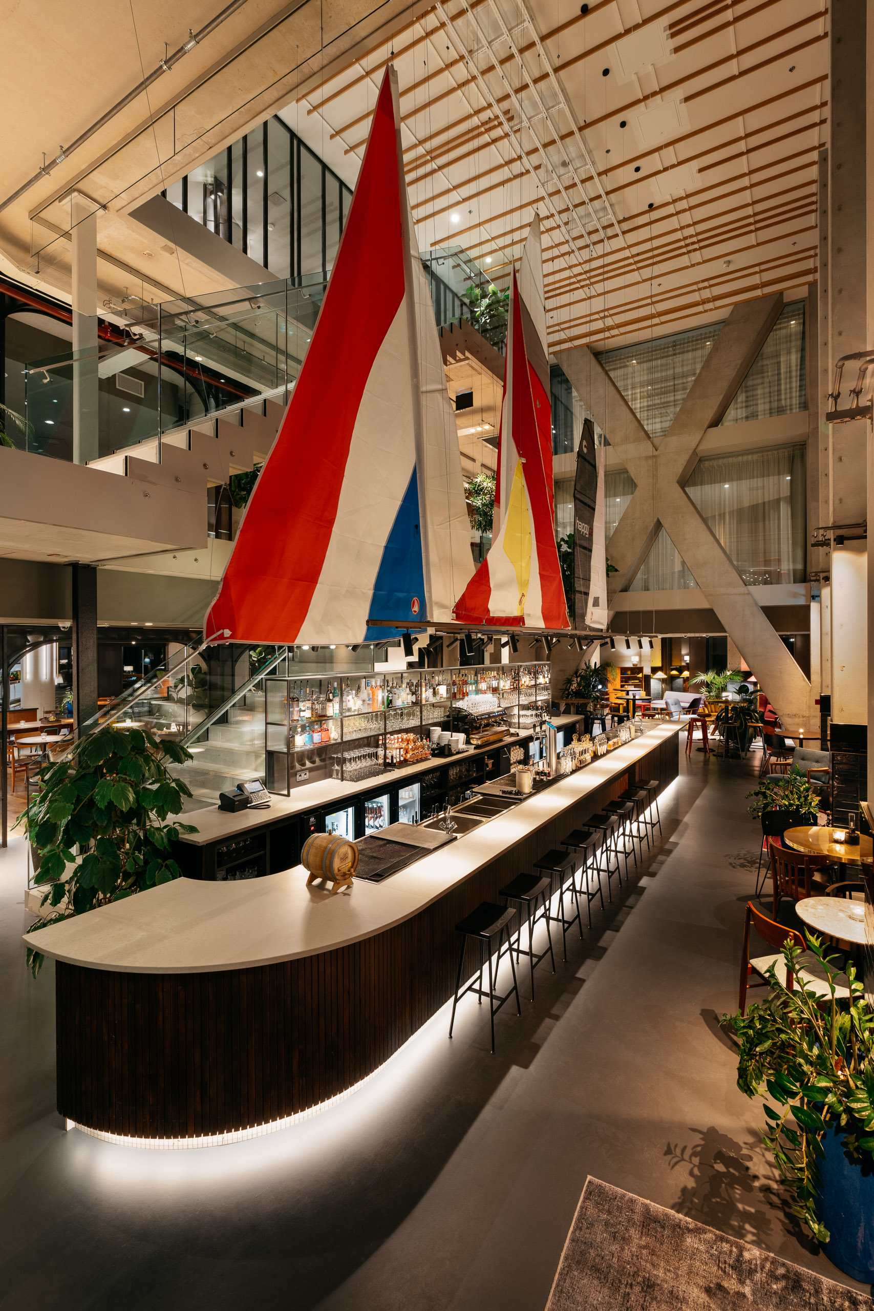 هتل کو آمستردام آمستردام