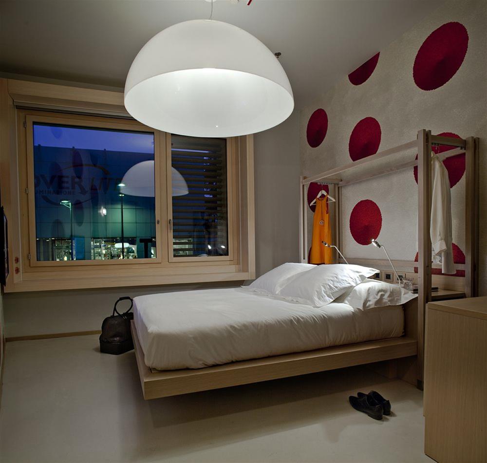 هتل NU Hotel میلان