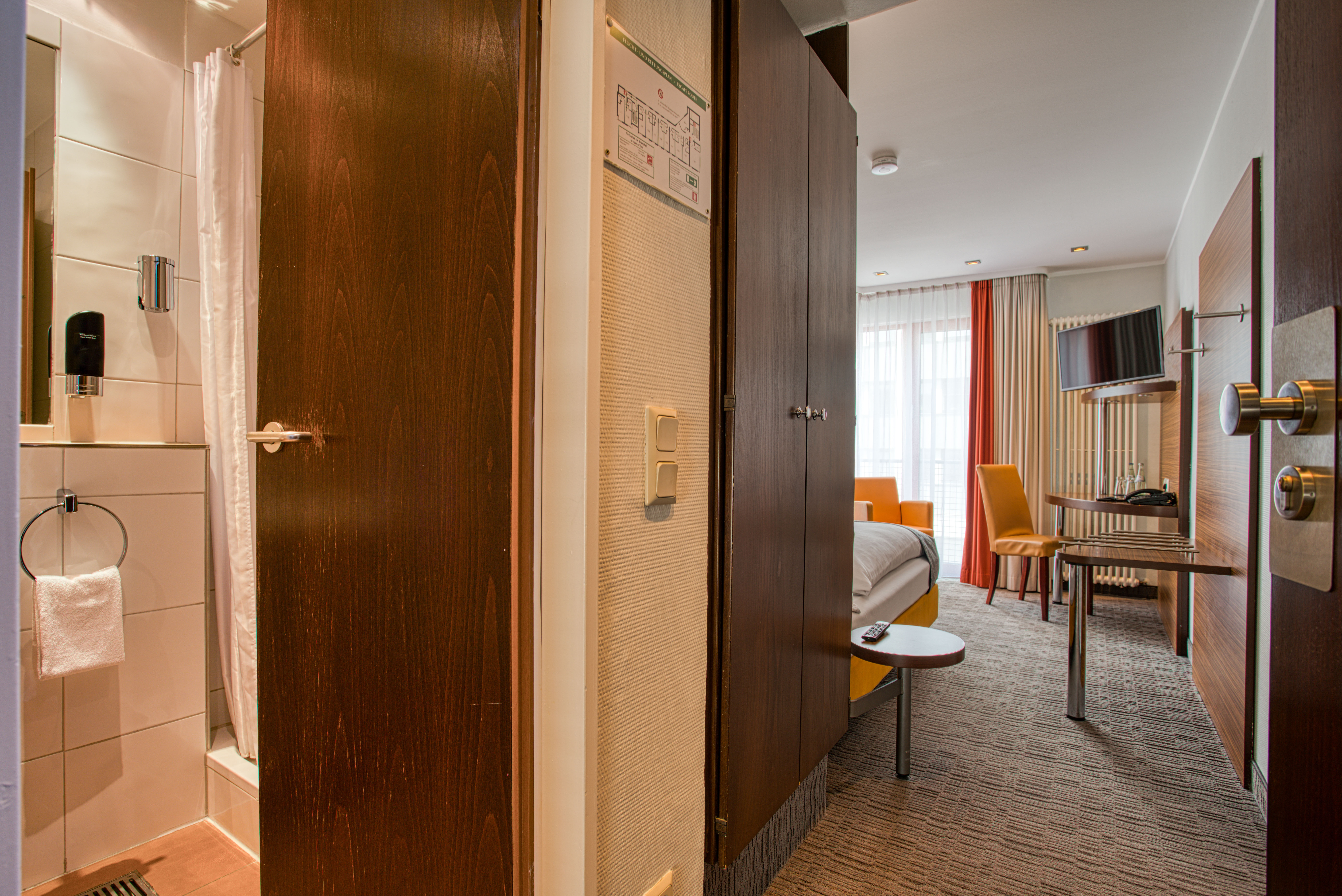 هتل Kommerzhotel کلن