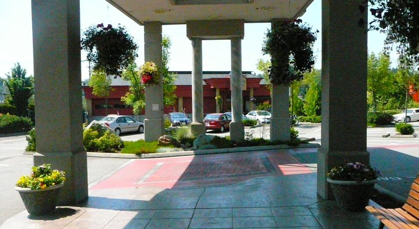 هتل Coast Abbotsford Hotel & Suites Abbotsford