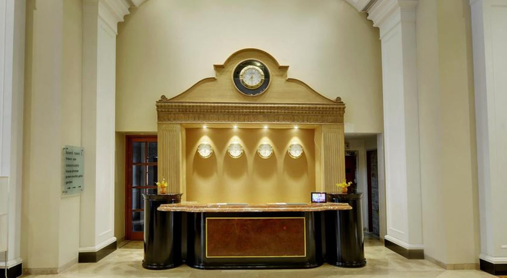 هتل Lemon Tree Premier The Atrium Ahmedabad احمد آباد