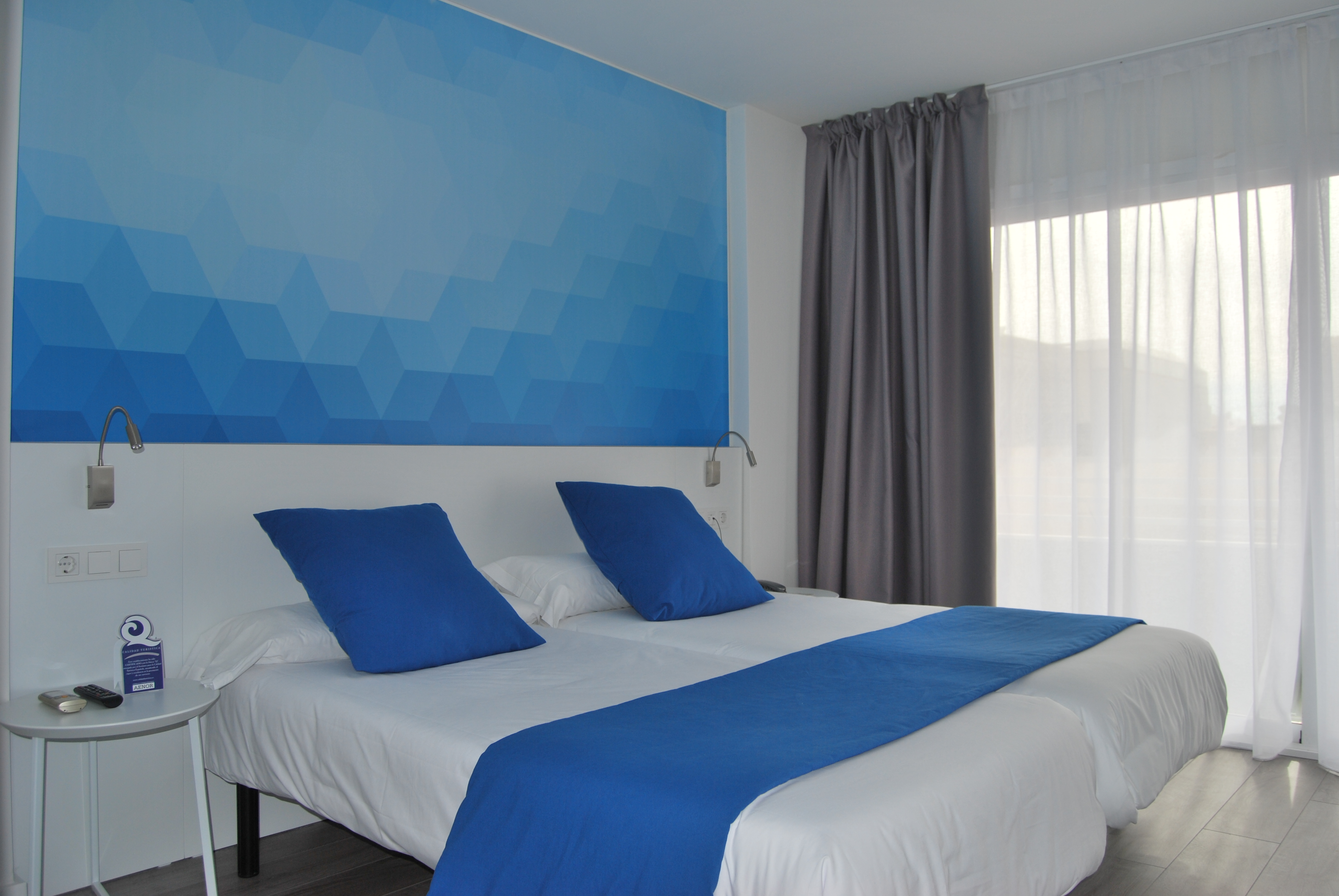 هتل Estudiotel Alicante Alicante