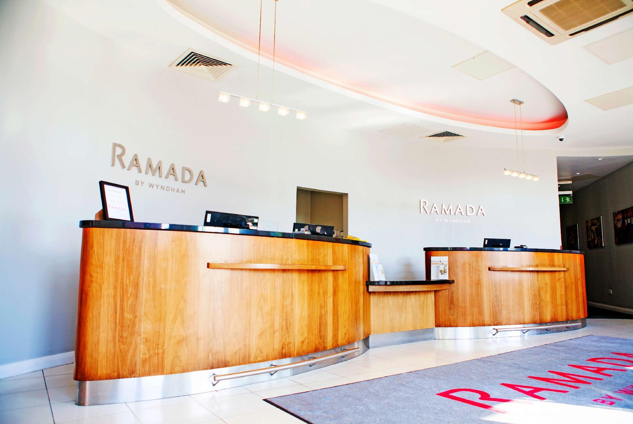 هتل Ramada Encore Belfast City Centre Belfast
