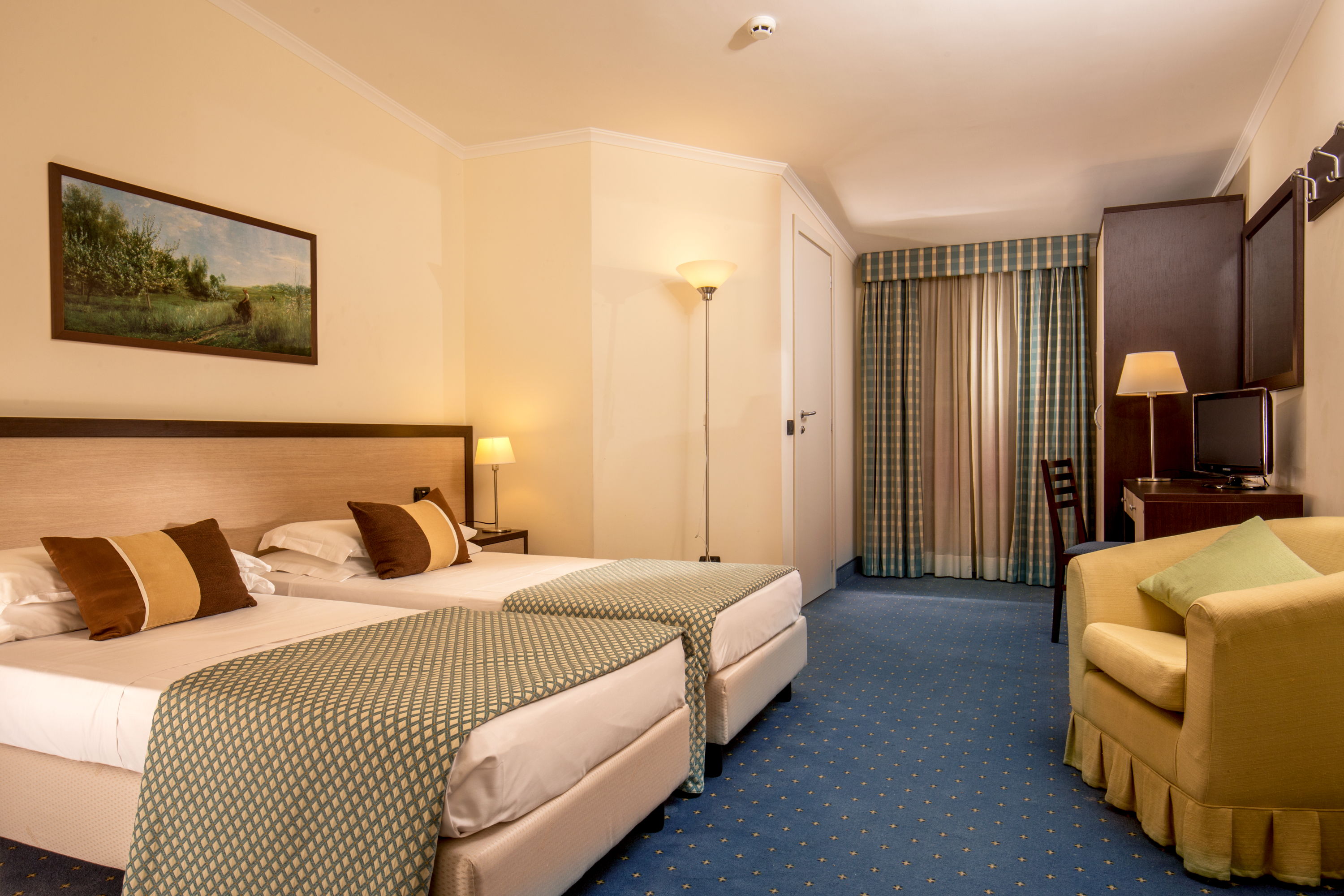 هتل ریزورت لا روکچتا رم