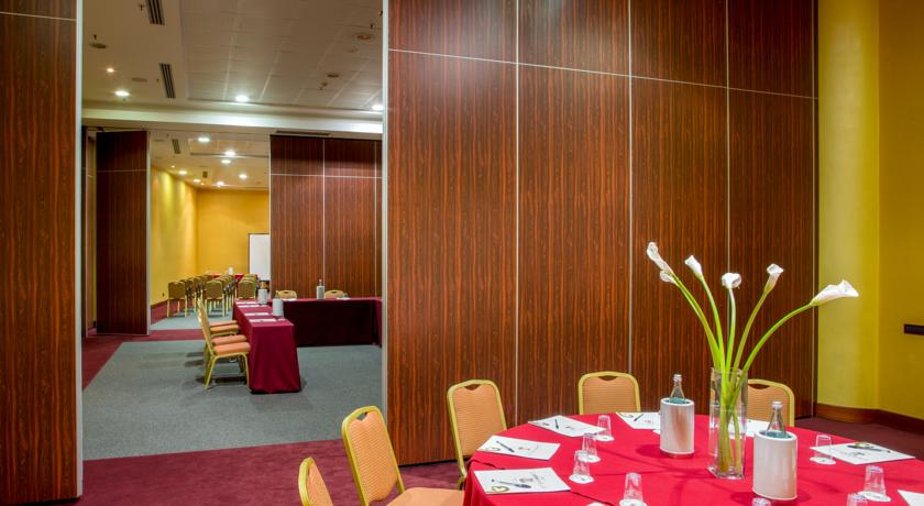 هتل Hotel Capannelle رم