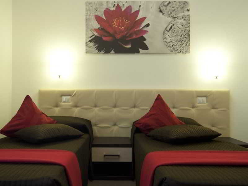 هتل Ara Pacis Inn رم