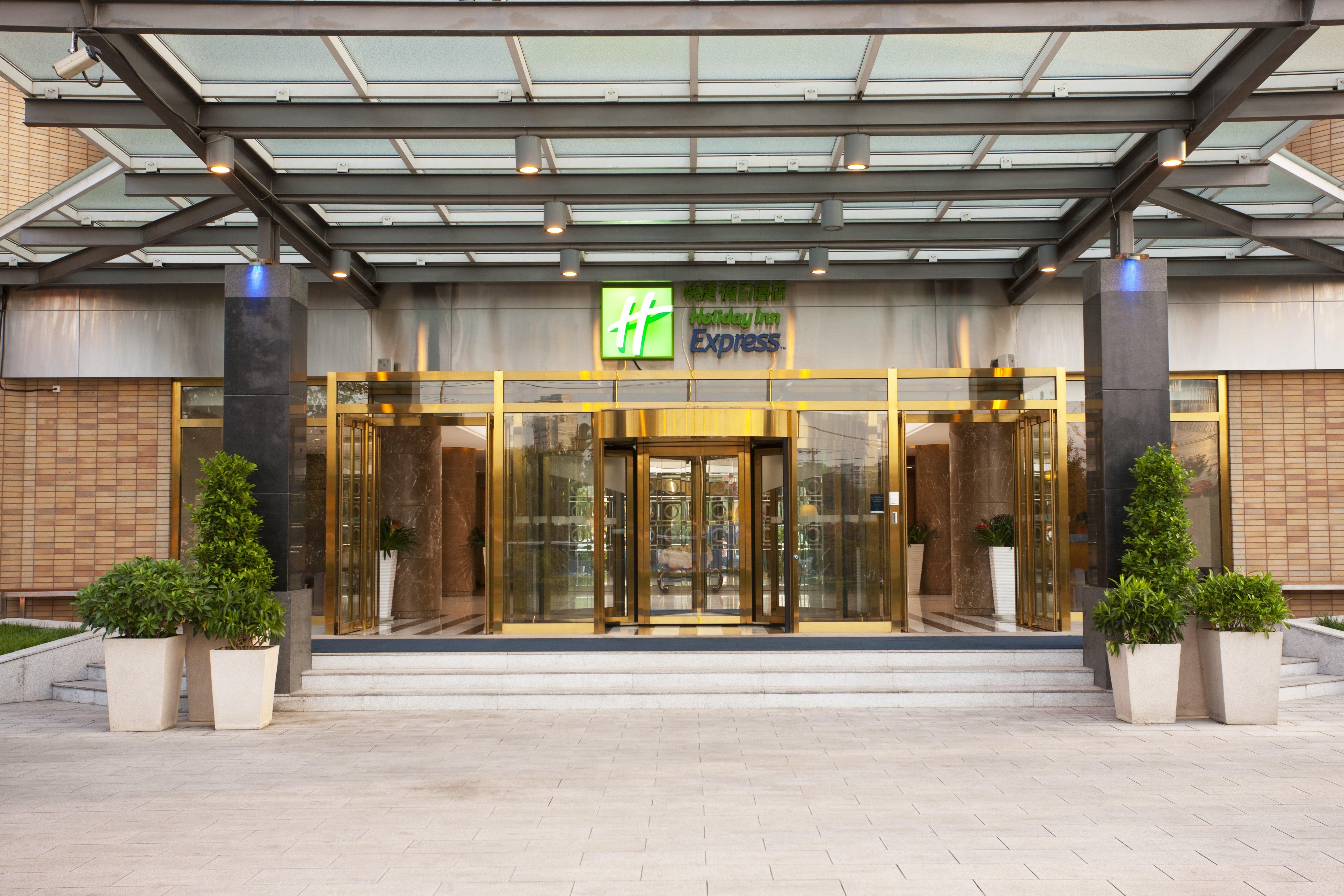 Alibaba https://cdn.alibaba.ir/ostorage/hotel/images/348A49B6/06657C816C4A7785982C1B0249D7D78B.jpg