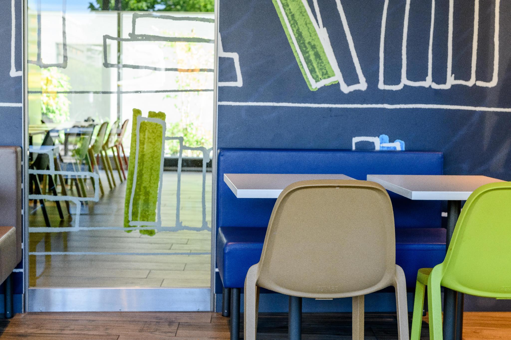 Alibaba https://cdn.alibaba.ir/ostorage/hotel/images/34EC5697/79A11562852311A8584ECA2F71FA96E8.jpg