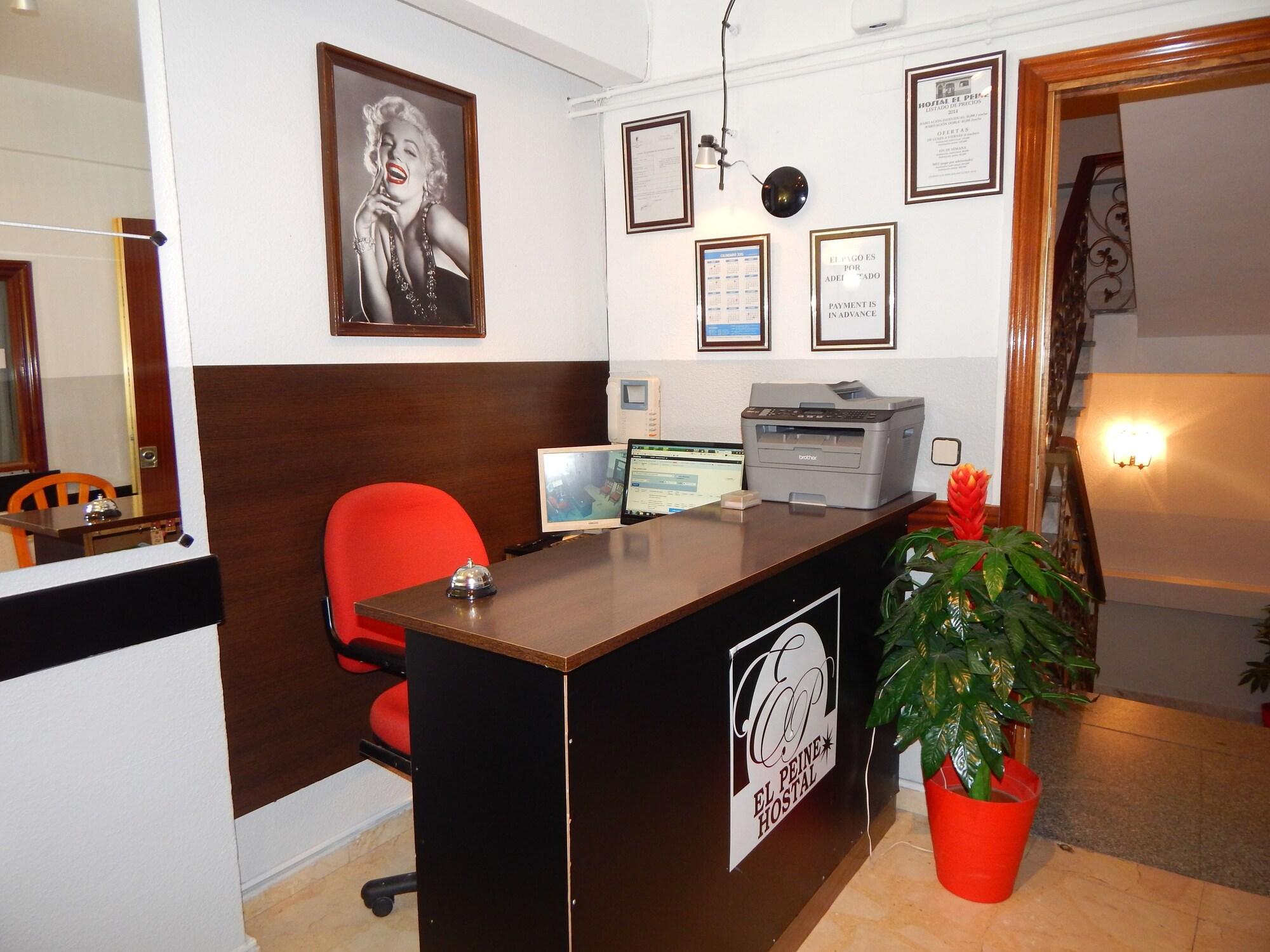 هتل Hostal El Peine Torrejón de Ardoz