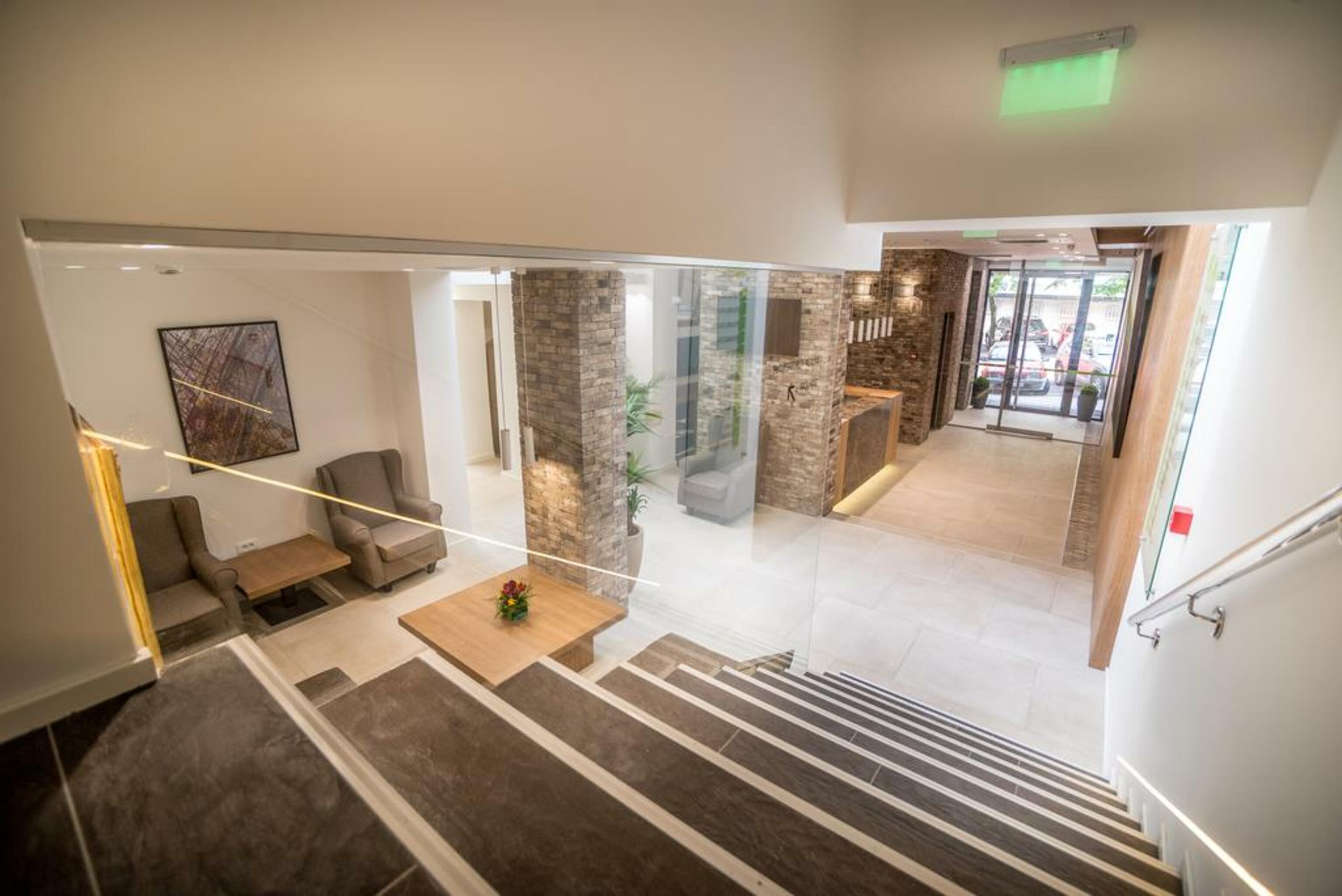 هتل Hotel Belgrade Inn بلگراد