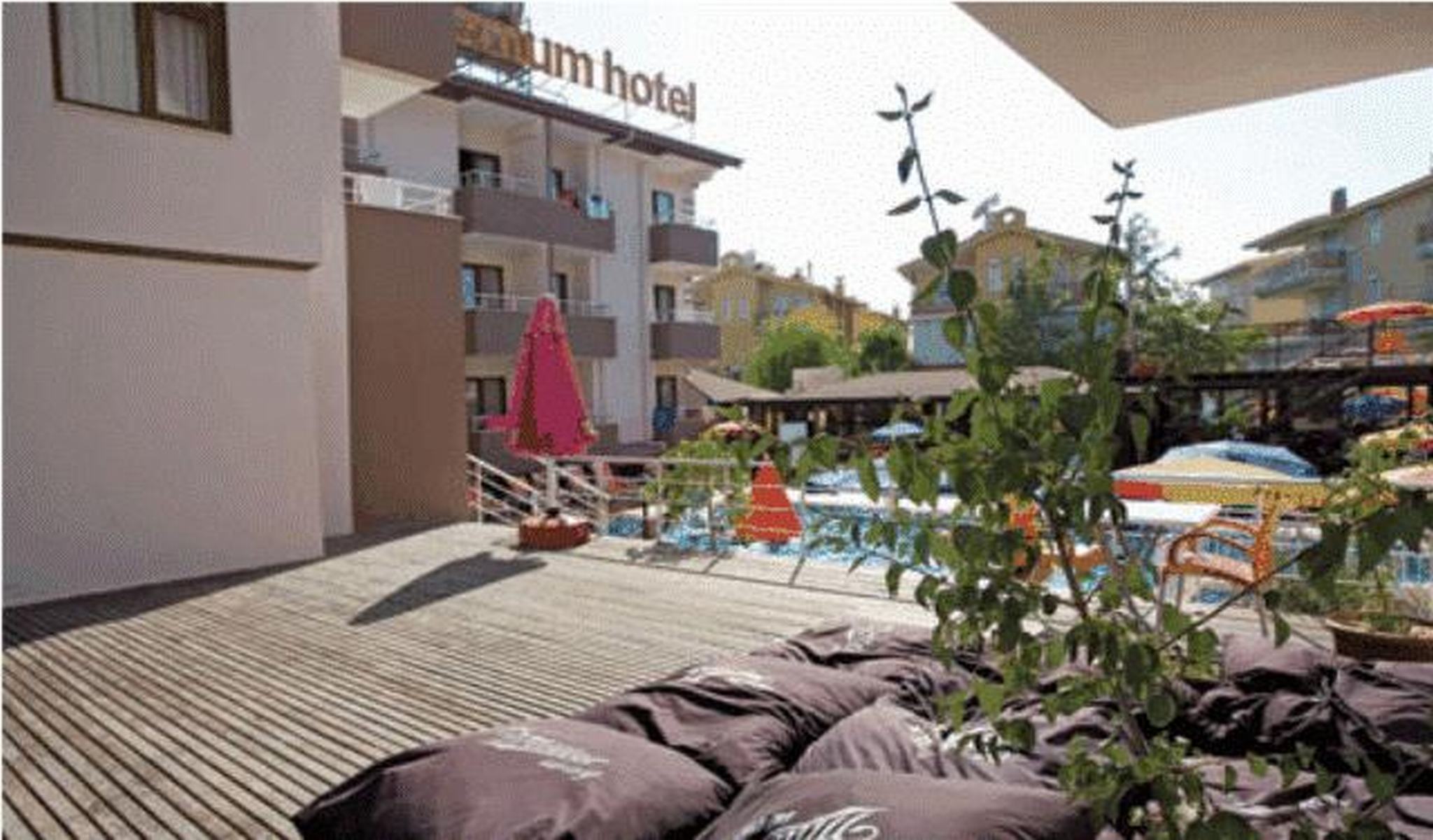 هتل Selenium Hotel ساید