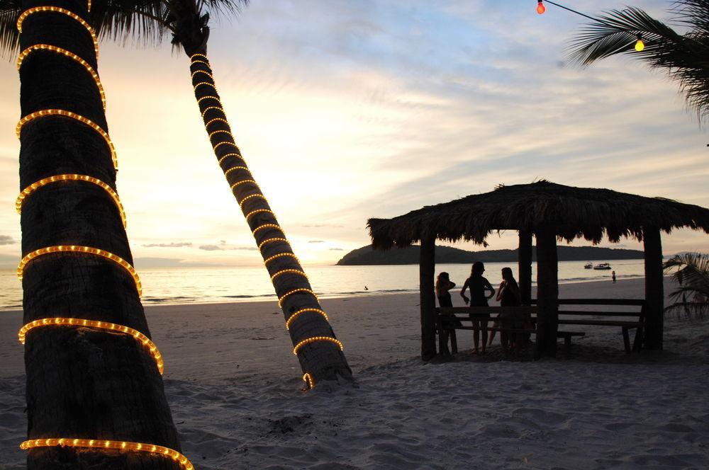 هتل Best Star Resort Pantai Tengah