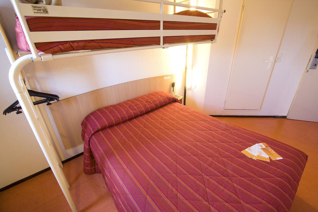 هتل Premiere Classe Le Blanc Mesnil Le Blanc-Mesnil