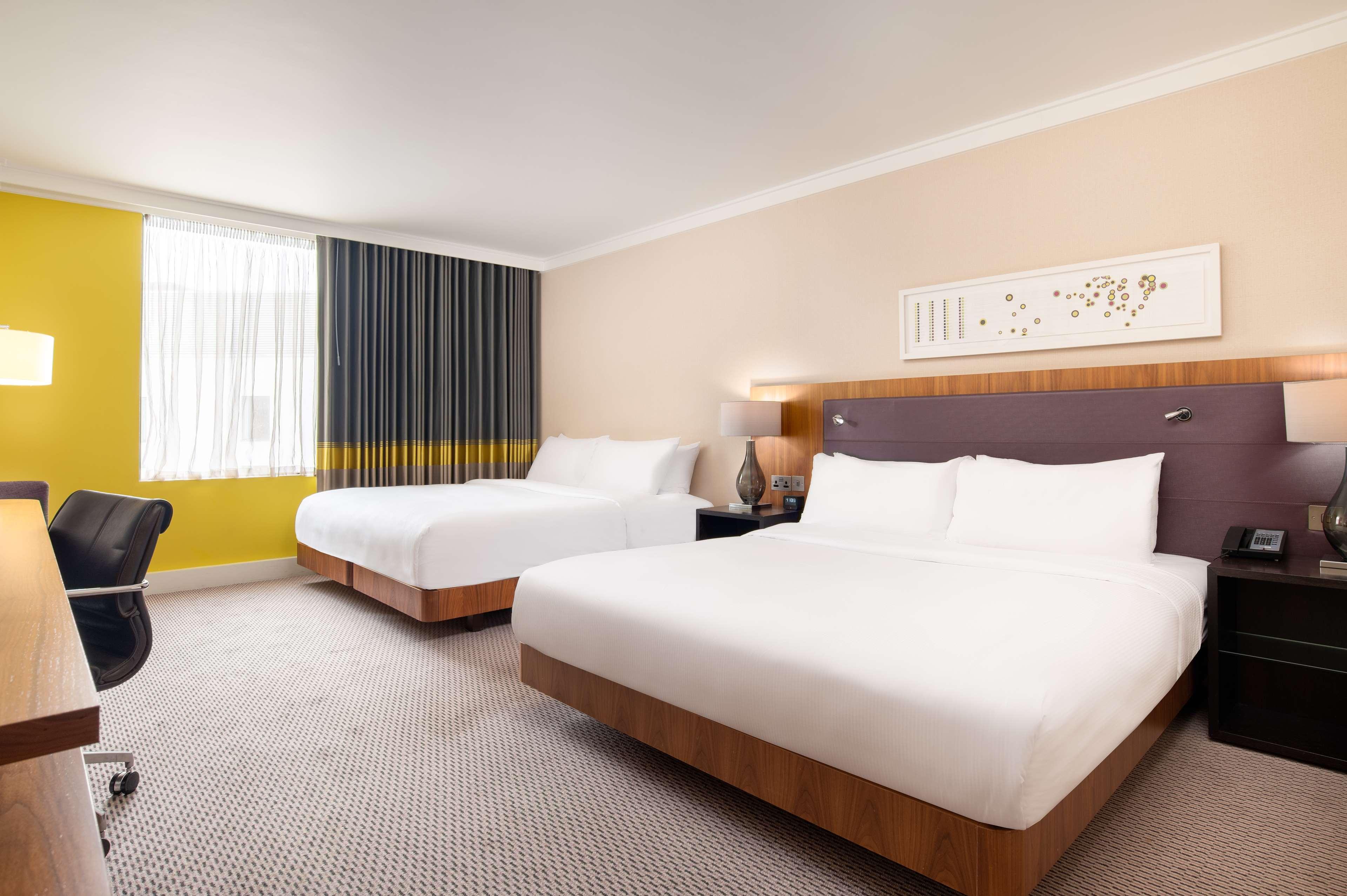 هتل Hilton London Wembley لندن