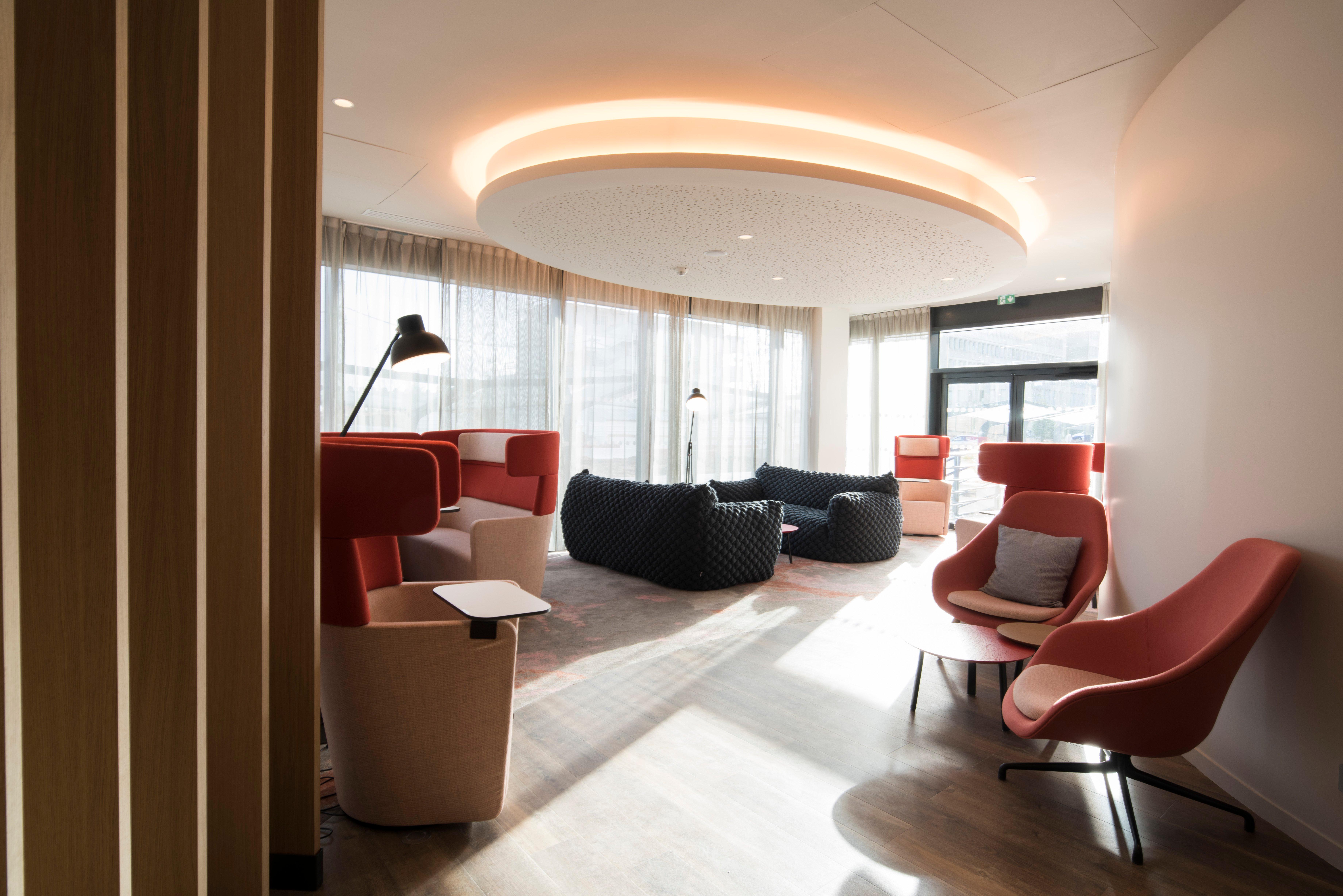 هتل Holiday Inn Express Paris - CDG Airport Roissy-en-France