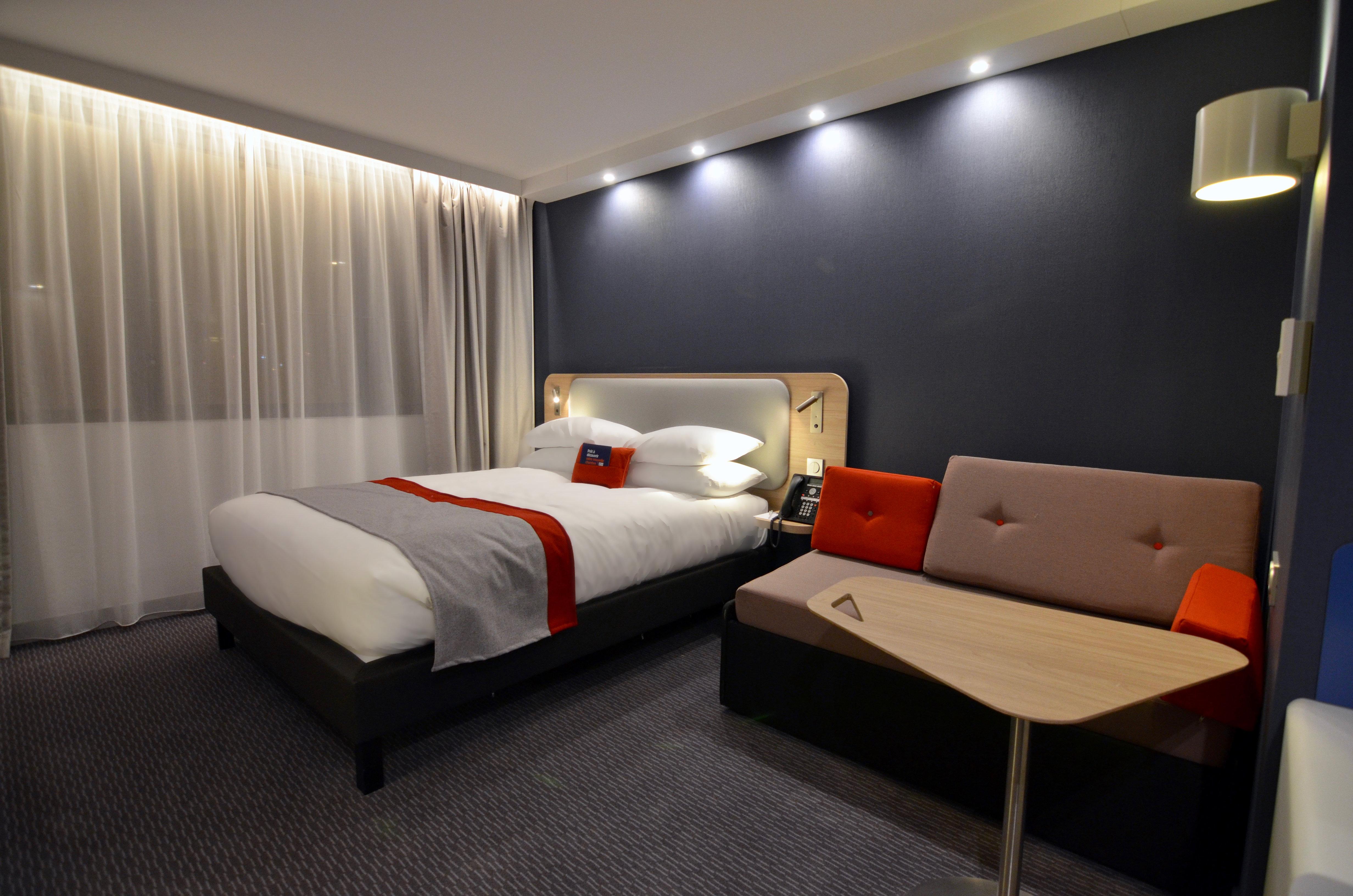 هتل Holiday Inn Express Paris - CDG Airport Roissy-en-France