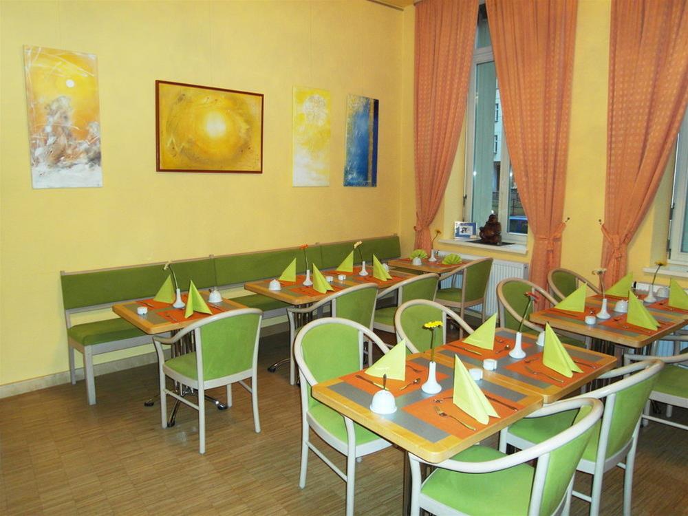 Alibaba https://cdn.alibaba.ir/ostorage/hotel/images/388CF592/F5720343A6A98A2A504186F91E471127.jpg