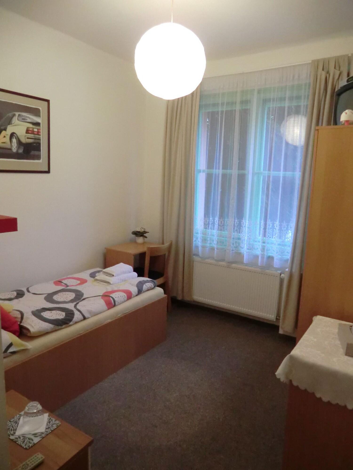 هتل Pension Orbis پراگ