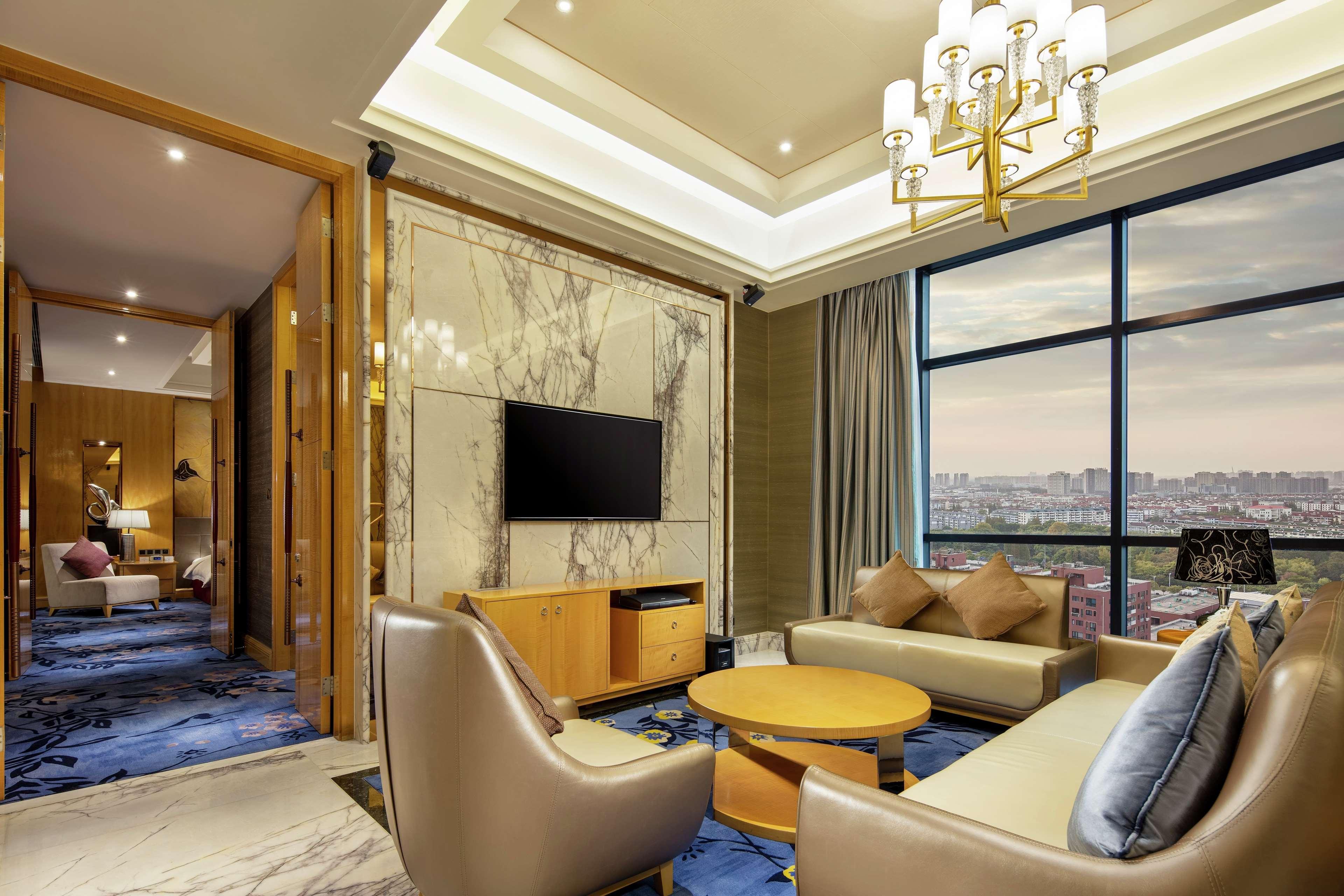 هتل Holiday Inn Shanghai Nanxiang Shanghai