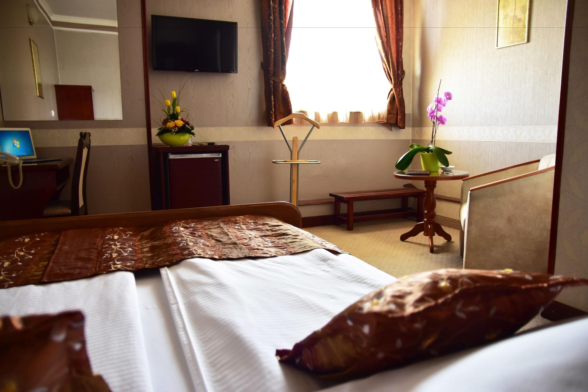 هتل Garni Hotel Lav بلگراد