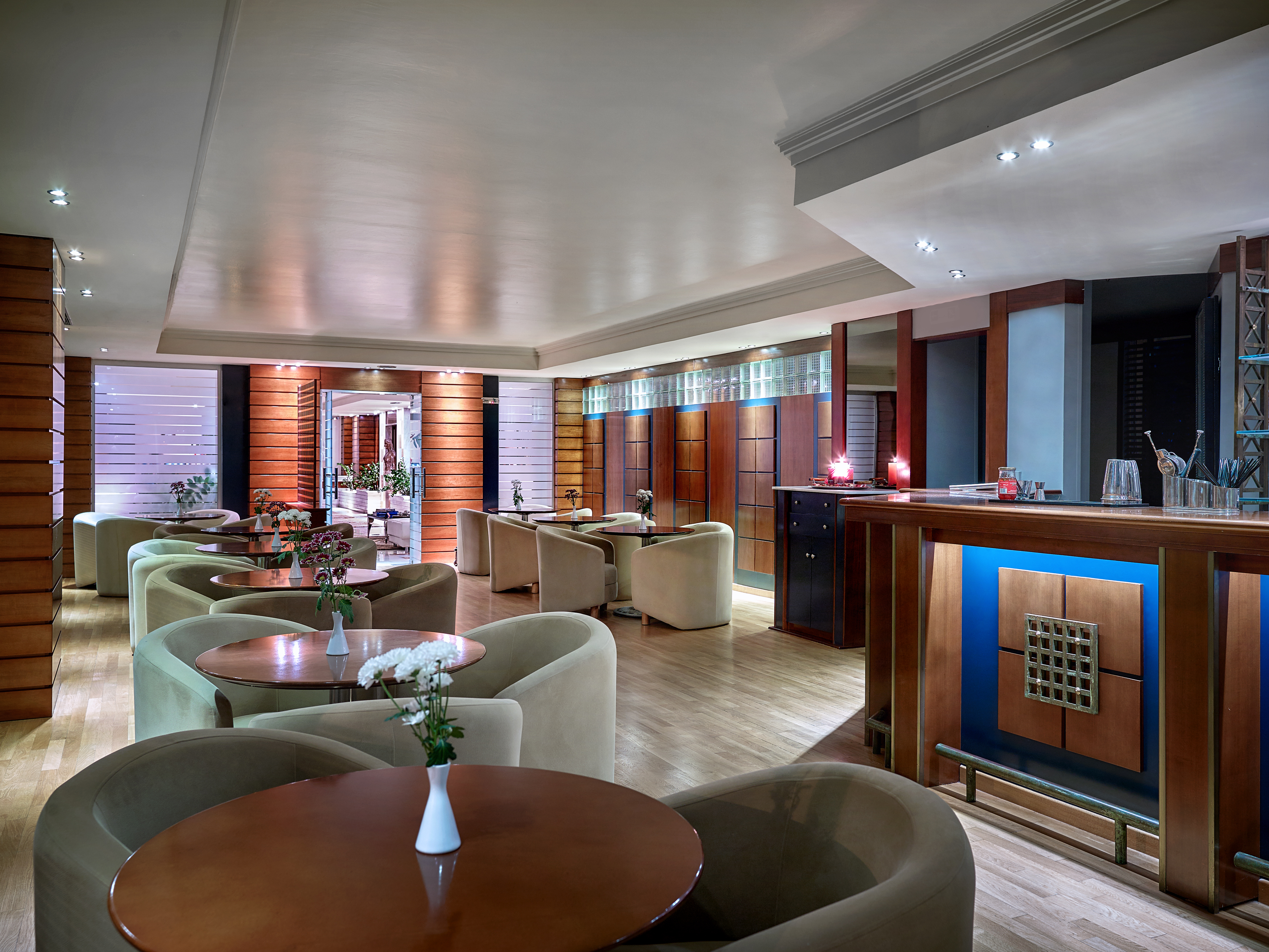 هتل Blazer Suites Voula