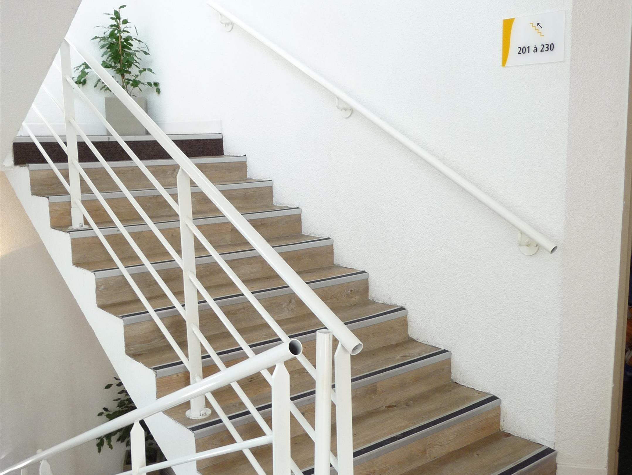 هتل Hôtel hotelF1 Maurepas Maurepas