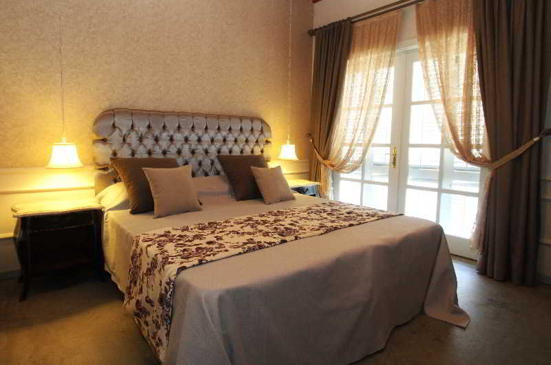 هتل Kostem Otel Cesme