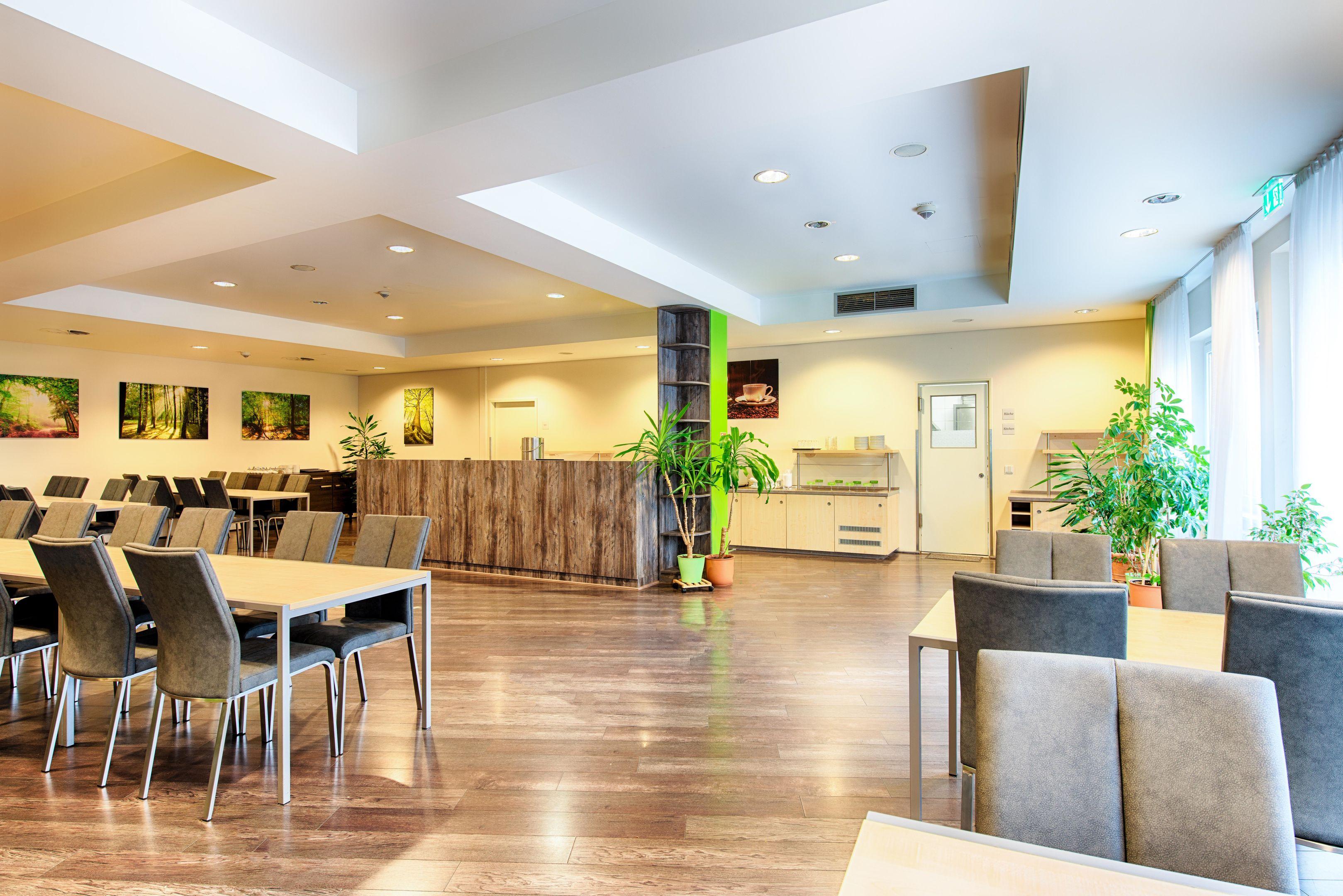 هتل B&B Hotel Berlin City-Ost برلین