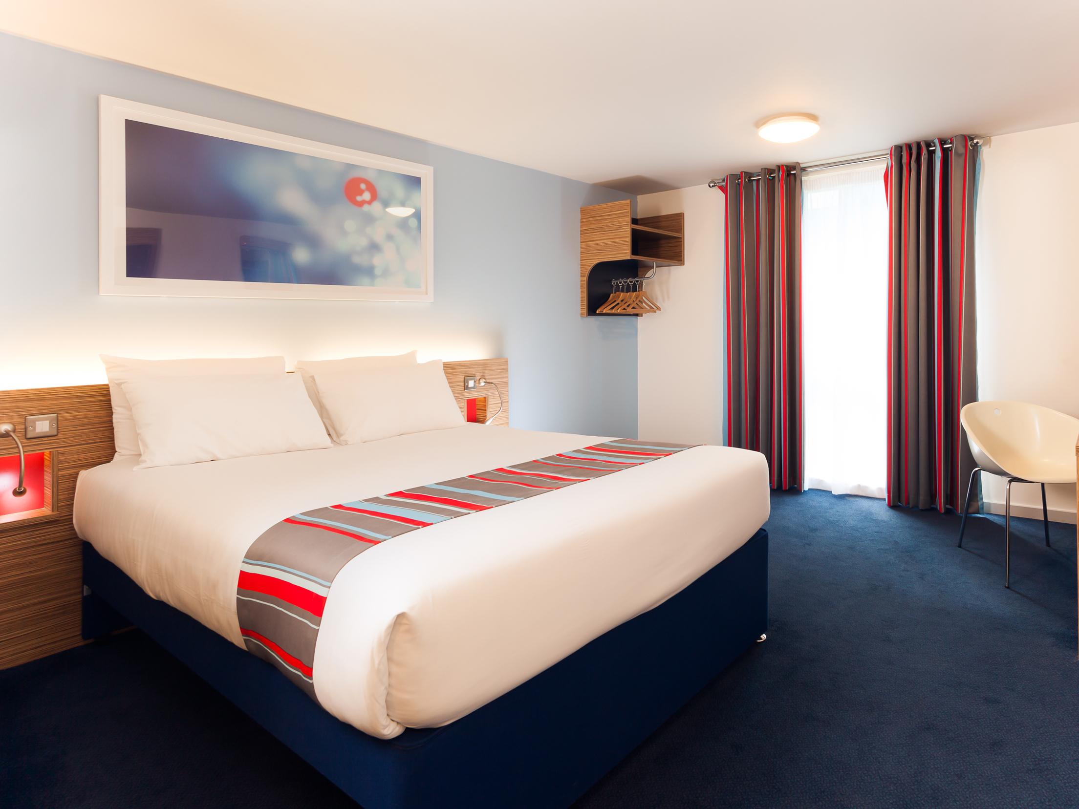هتل Travelodge Kingston Upon Thames Central Kingston upon Thames