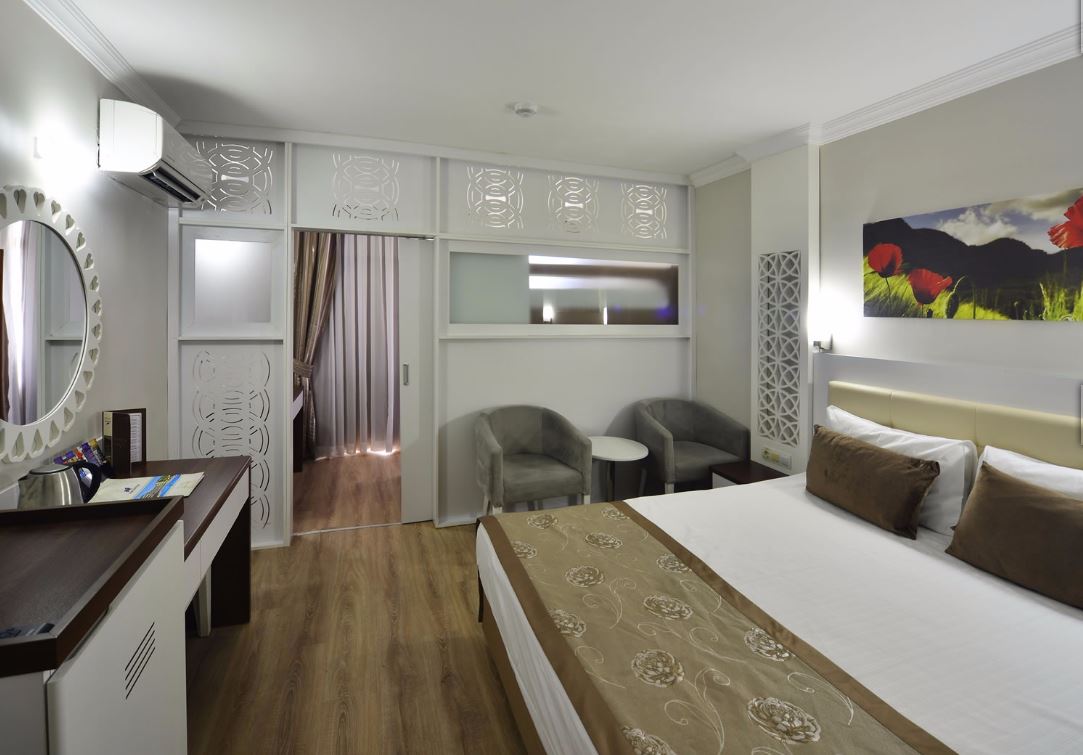 هتل لیندا ریزورت Titreyengöl