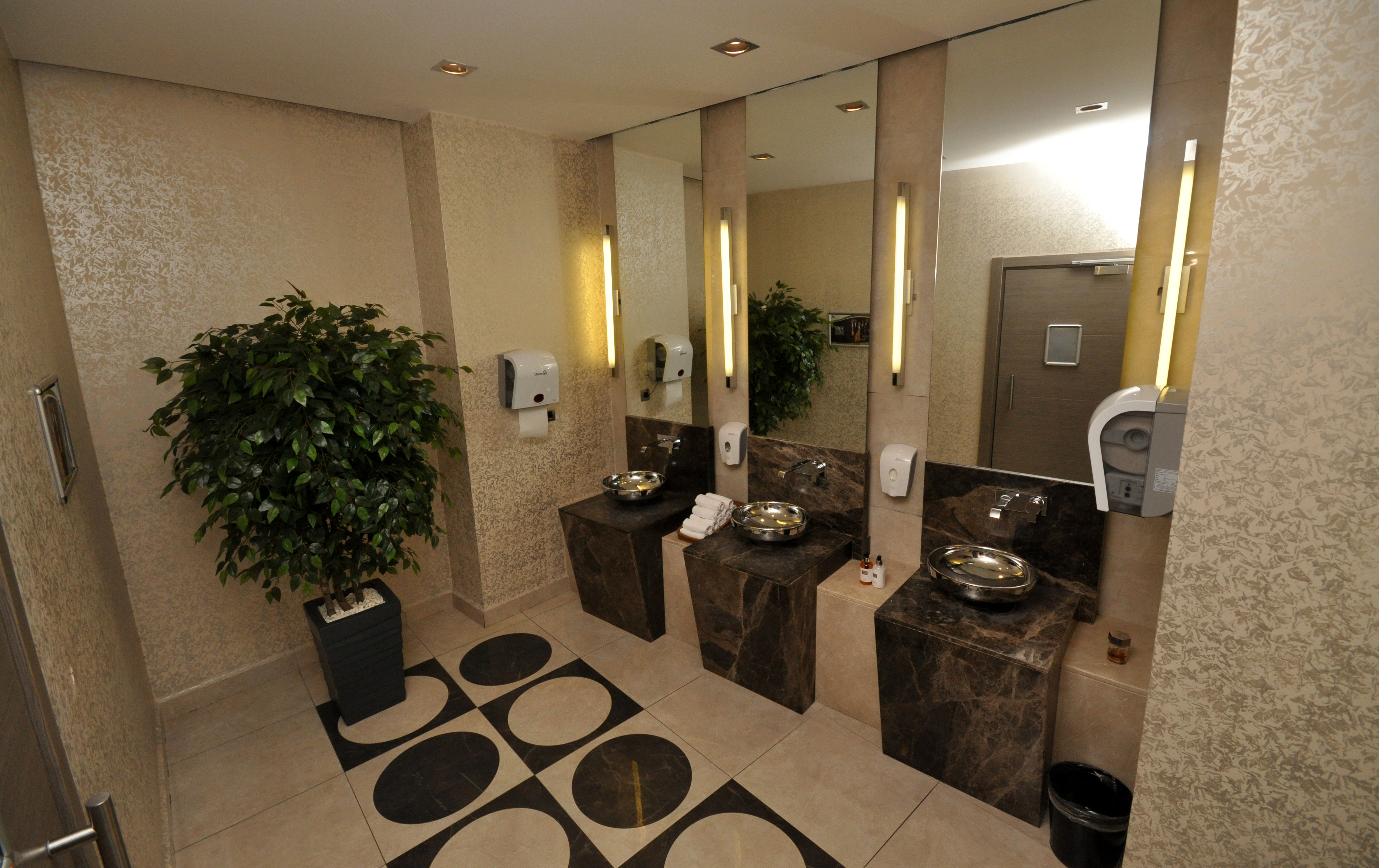 Alibaba https://cdn.alibaba.ir/ostorage/hotel/images/3D3E9D9E/646F392953B9CFBA21D39B3024053136.JPG