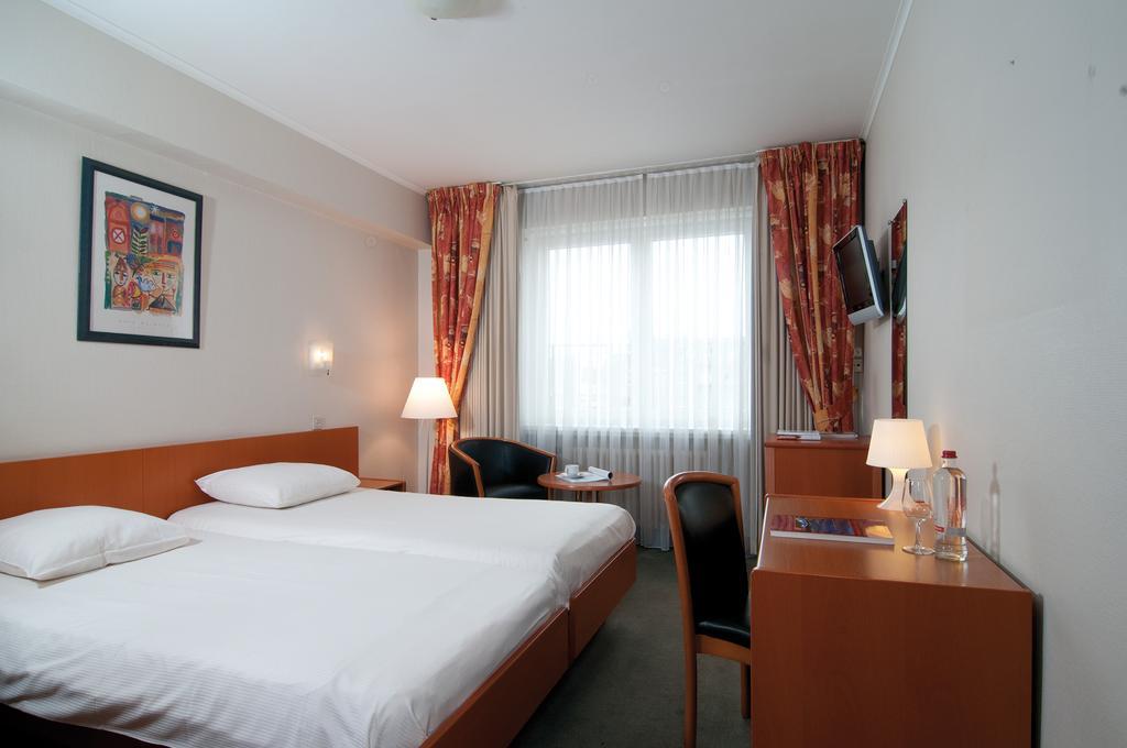 هتل City Partner Hotel Ter Streep Ostend
